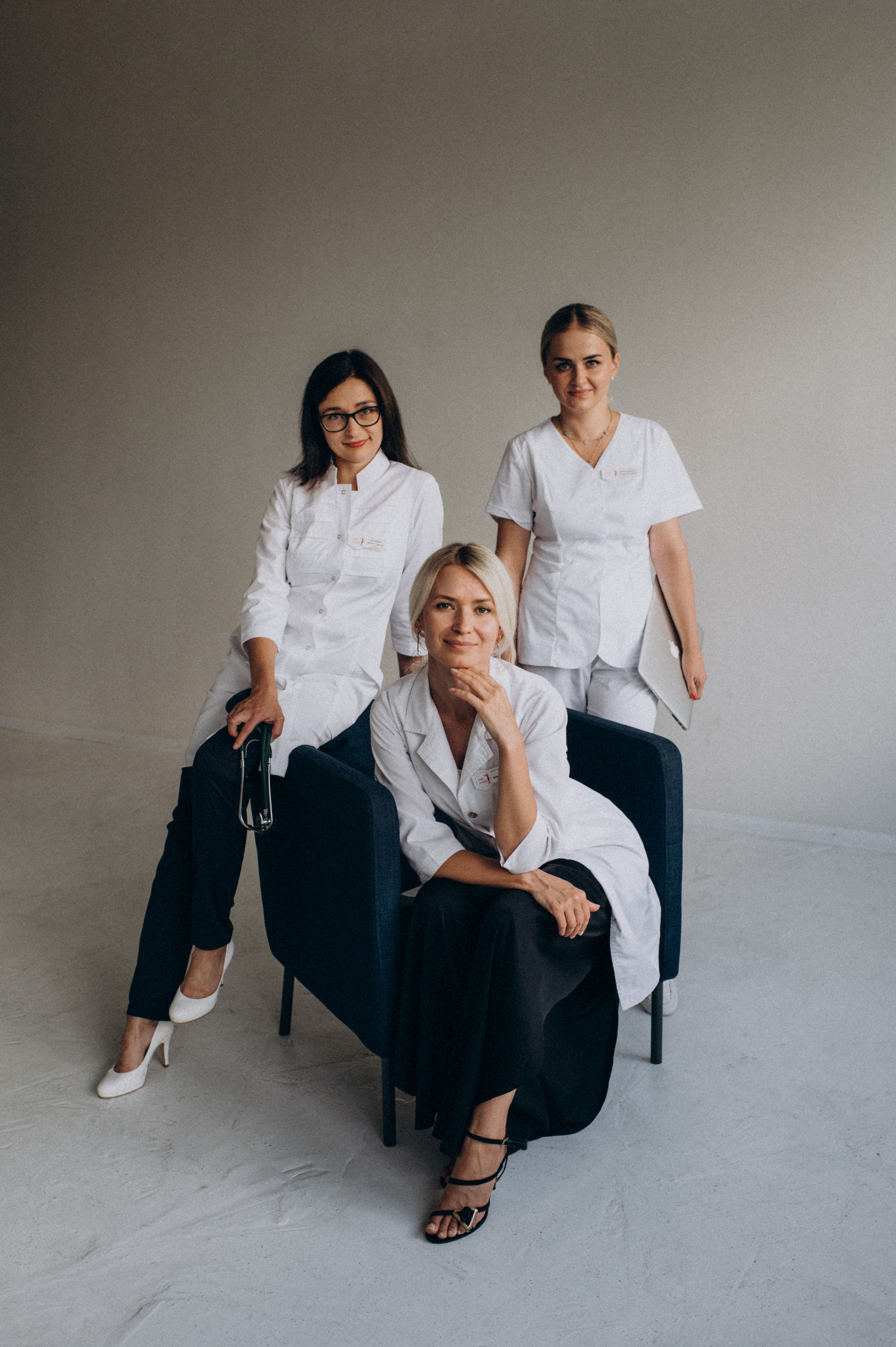 Контент зйомка, фотосесія персоналу клініки. Сімейний, дитячий та індивідуальний фотограф в м. Тернопіль, м. Львів