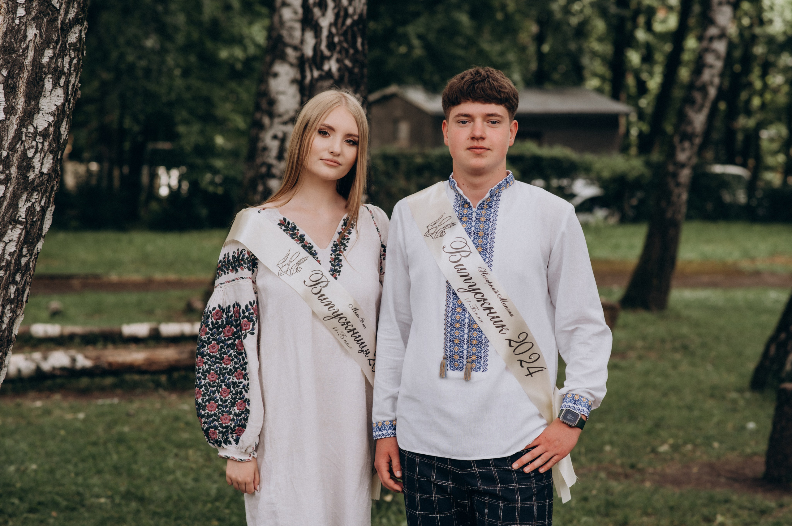 Фотосесія останнього дзвоника, фотосесія випускників Тернопіль, випускний 2024. Сімейний, дитячий та індивідуальний фотограф в м. Тернопіль, м. Львів