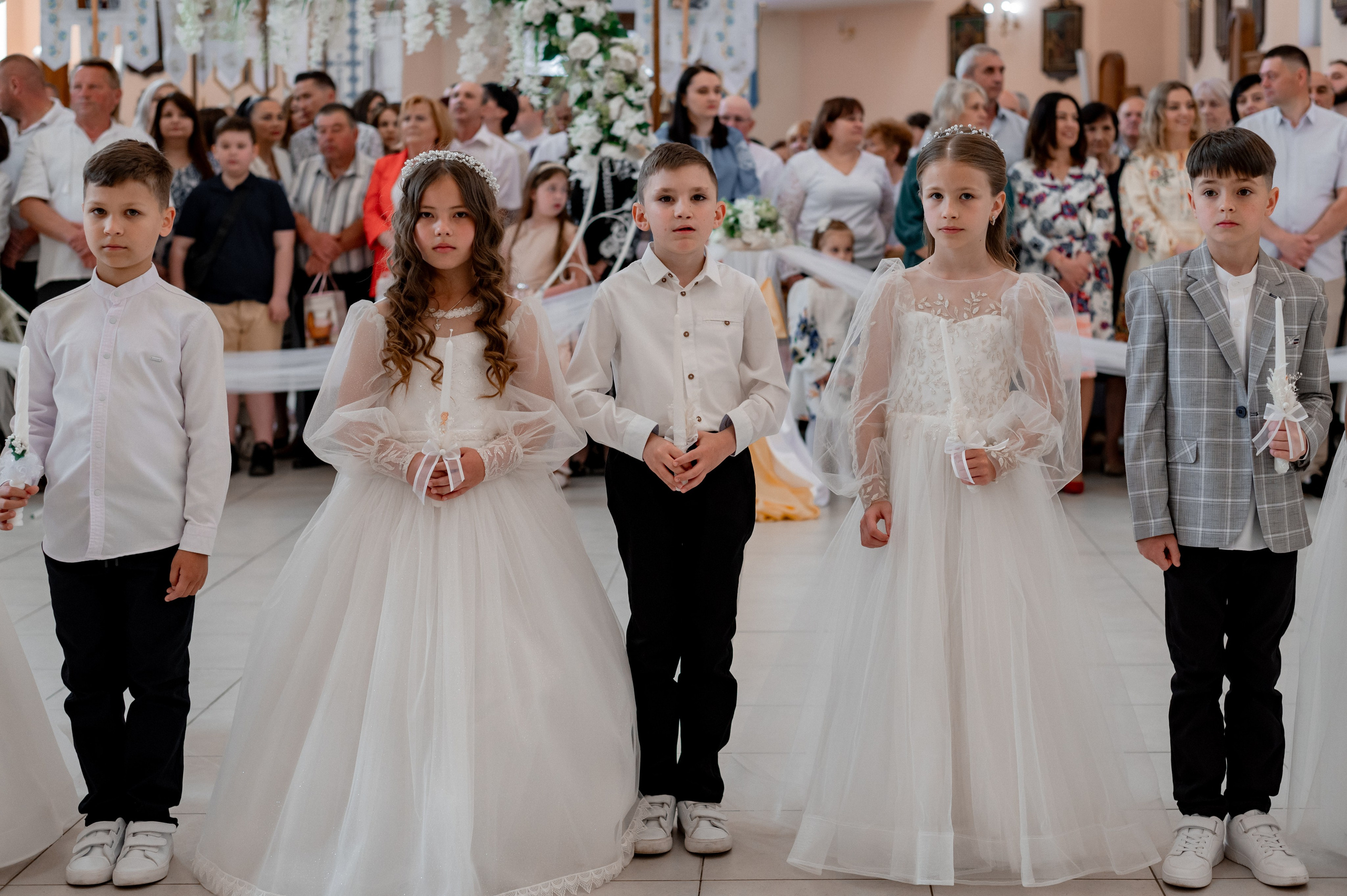 Фотосесія Першого Причастя Тернопіль, зйомка Причастя Тернопіль, Таїнство Першого Причастя Тернопіль, Катедра Причастя Тернопіль. Сімейний, дитячий та індивідуальний фотограф в м. Тернопіль, м. Львів