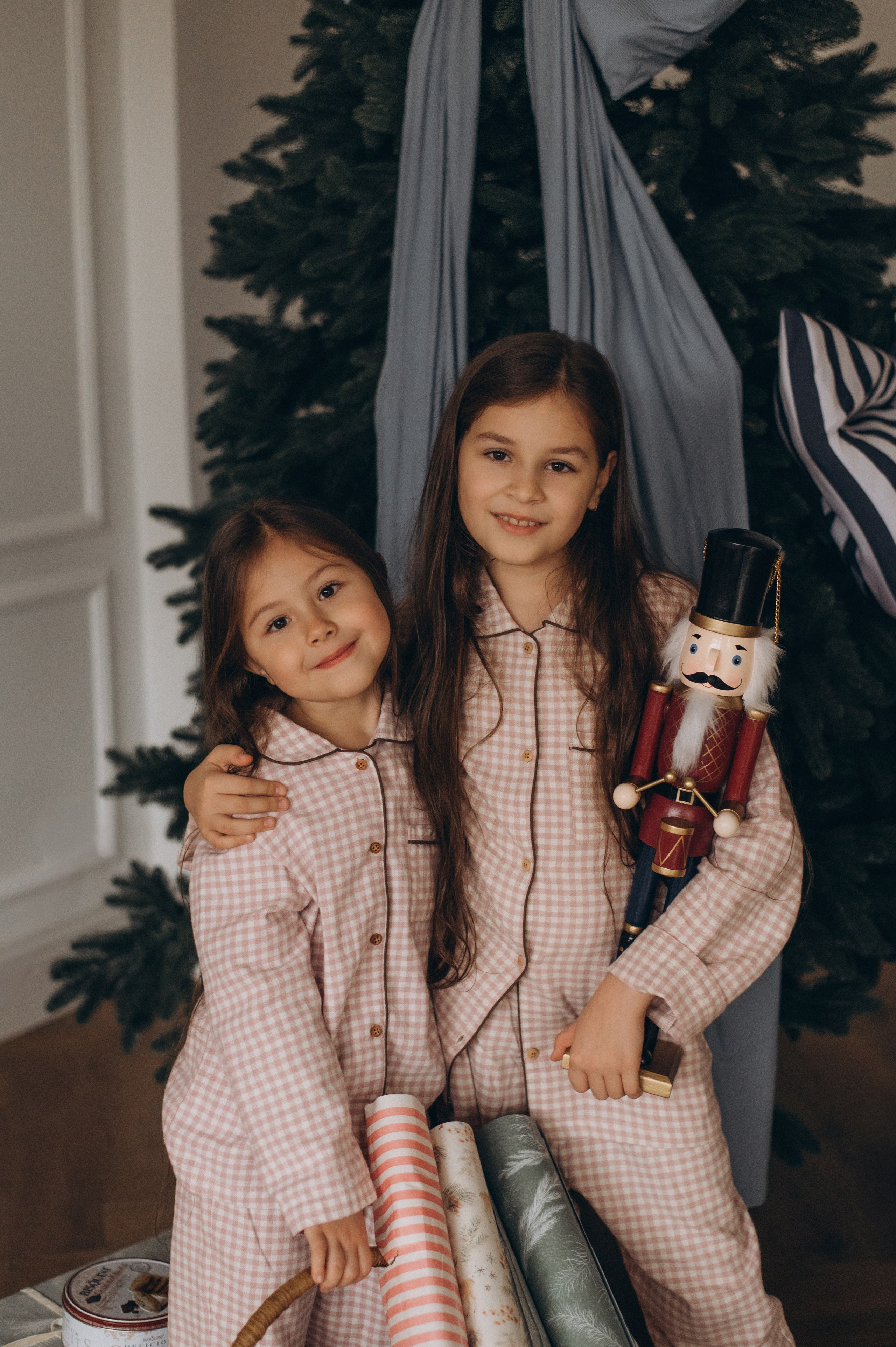 Фотосесія сестричок Тернопіль, зйомка сестрички, сімейний фотограф Тернопіль, портретний фотограф Тернопіль, фотосесія дітей. Сімейний, дитячий та індивідуальний фотограф в м. Тернопіль, м. Львів