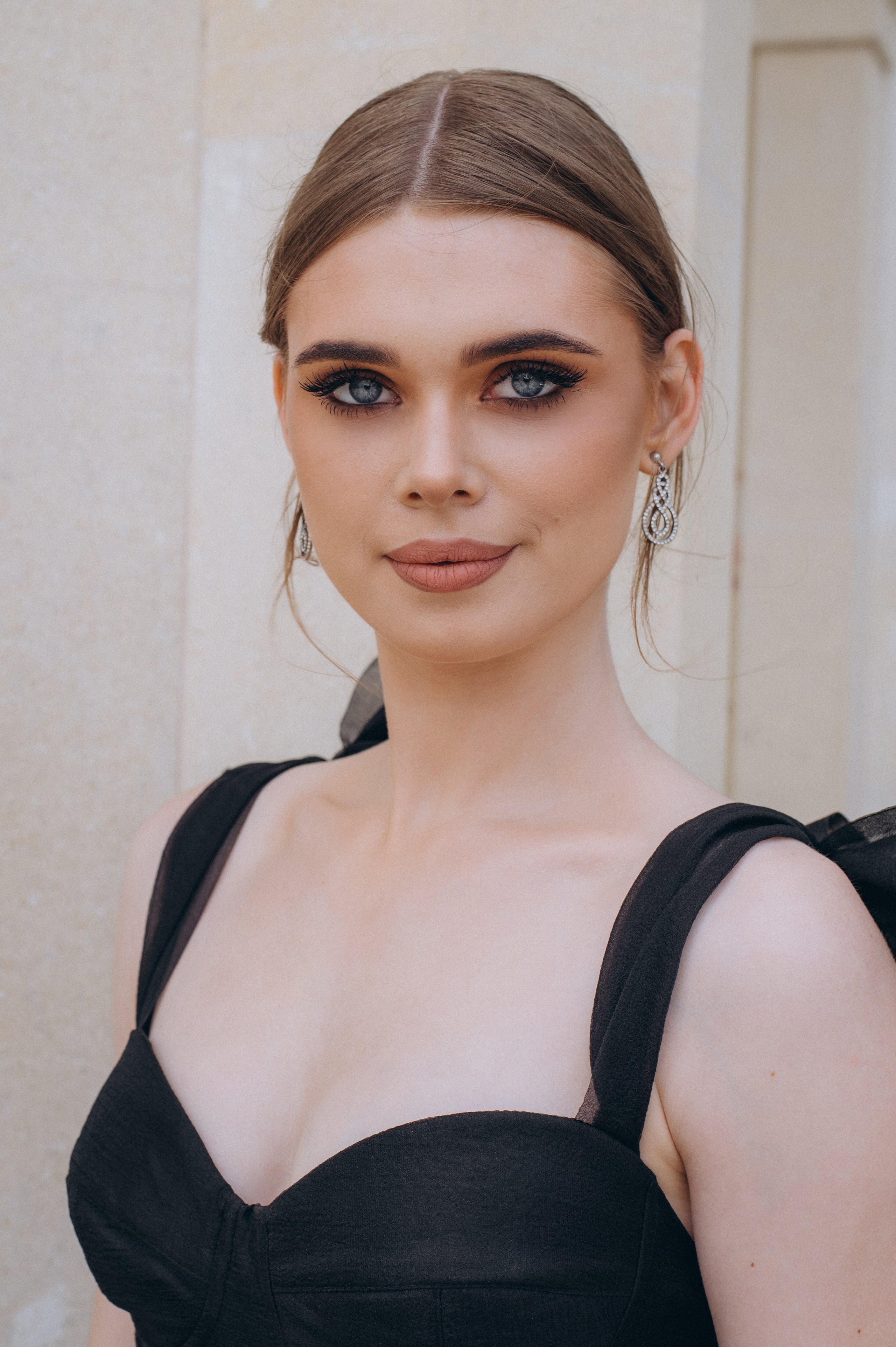 Випускники 2025, фотосесія випускного Тернопіль, фотосесія випускників Тернопіль, зйомка випускного, фотосесія випускного. Сімейний, дитячий та індивідуальний фотограф в м. Тернопіль, м. Львів