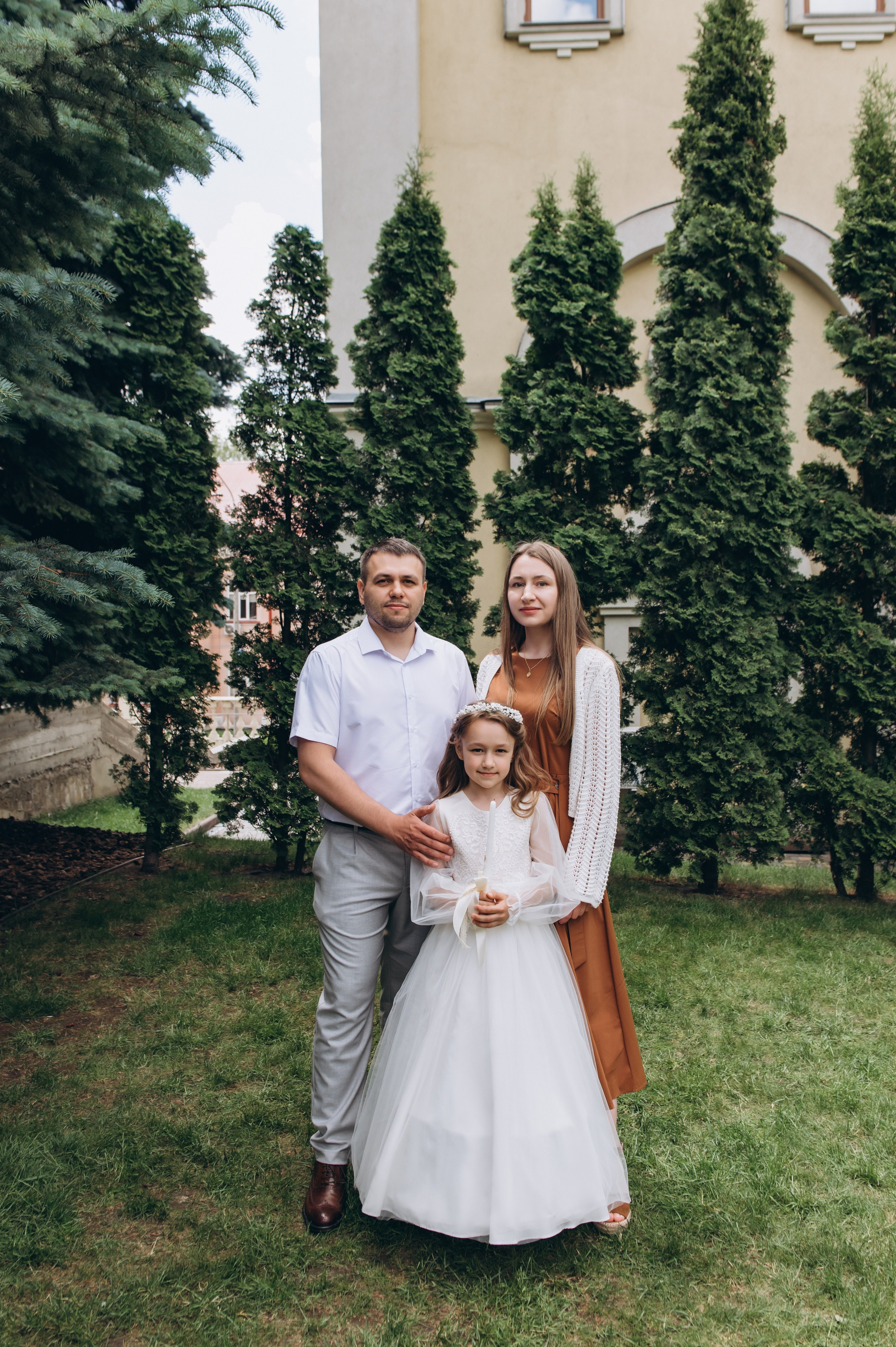 Фотосесія Першого Причастя Тернопіль, зйомка Першого Причастя Тернопіль, Церква Успіння Пресвятої Богородиці Причастя Тернопіль. Сімейний, дитячий та індивідуальний фотограф в м. Тернопіль, м. Львів