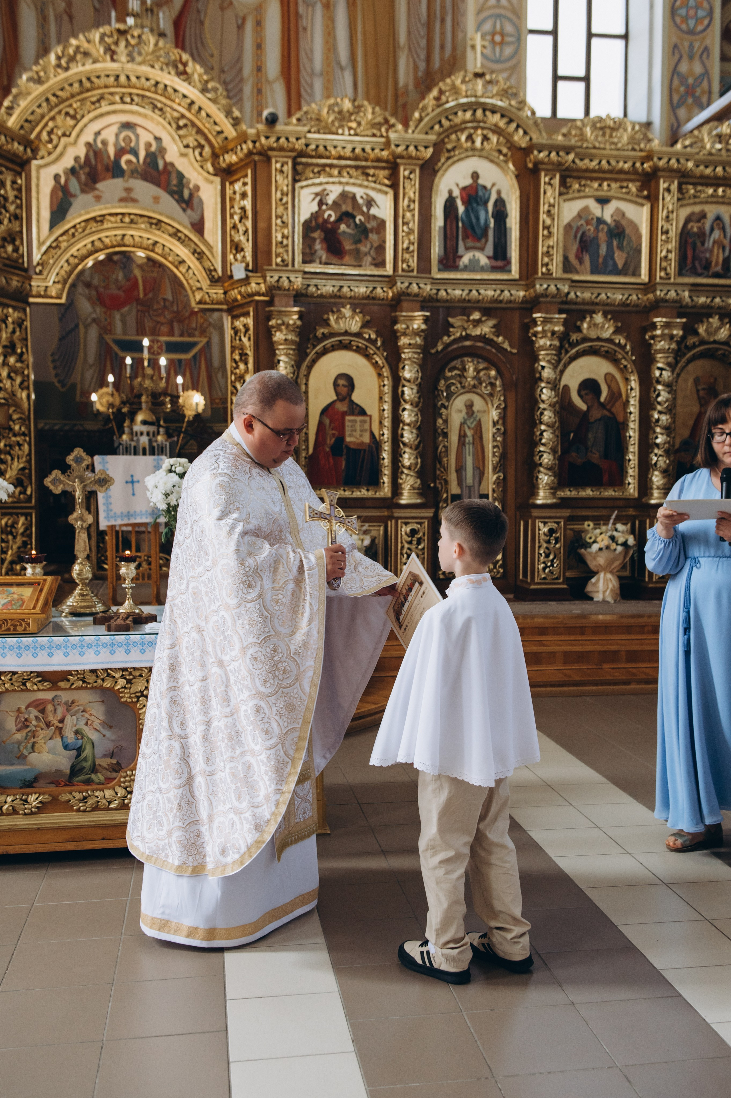 Фотосесія Причастя Тернопіль церква Св Михаїла, фотограф на Причастя Тернопіль, фотосесія Літургії Причастя Тернопіль. Сімейний, дитячий та індивідуальний фотограф в м. Тернопіль, м. Львів