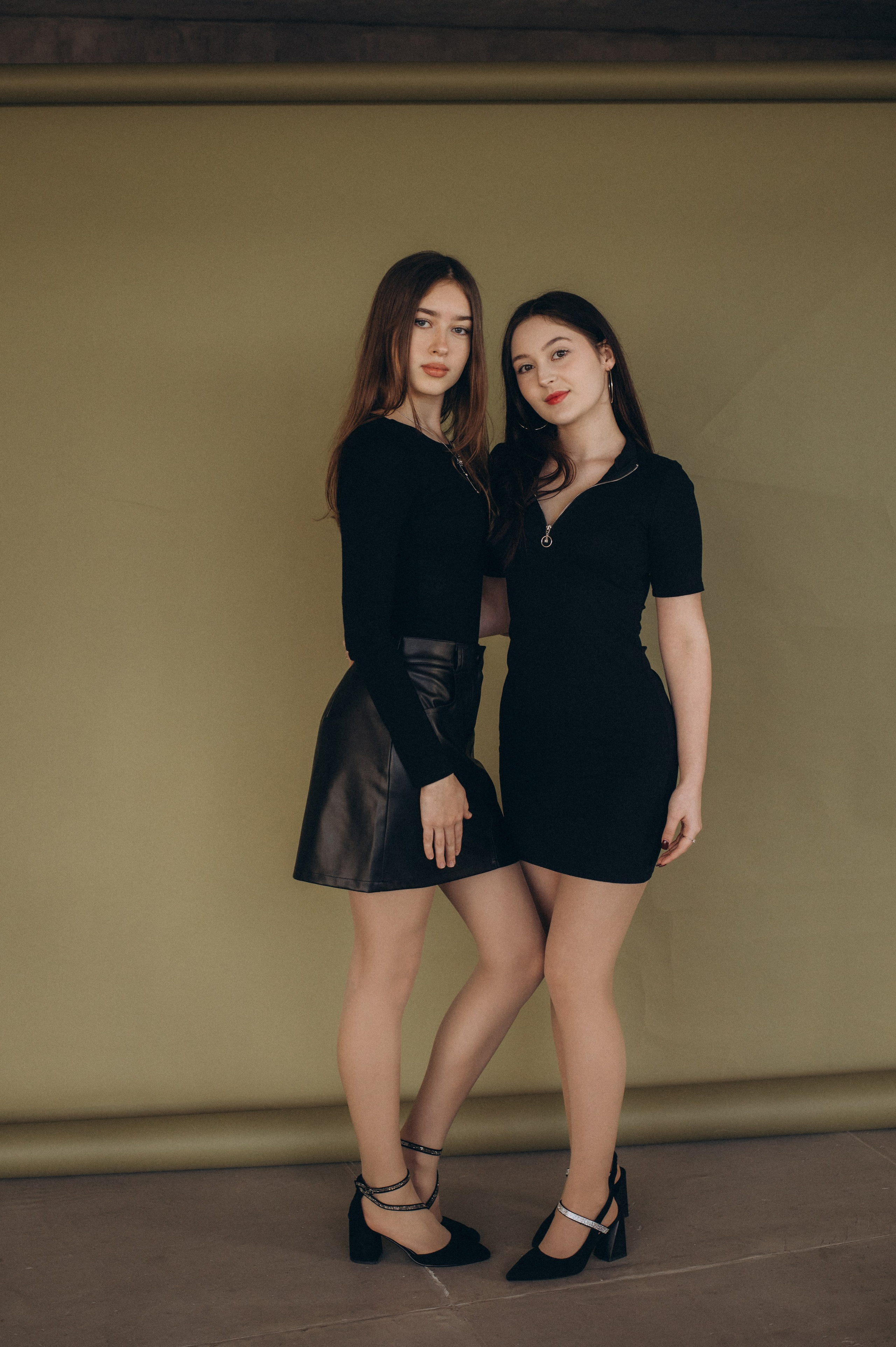 Фотосесія випускників, фотосесія на віньєтки Тернопіль, випускники Тернопіль, випуск 2025. Сімейний, дитячий та індивідуальний фотограф в м. Тернопіль, м. Львів