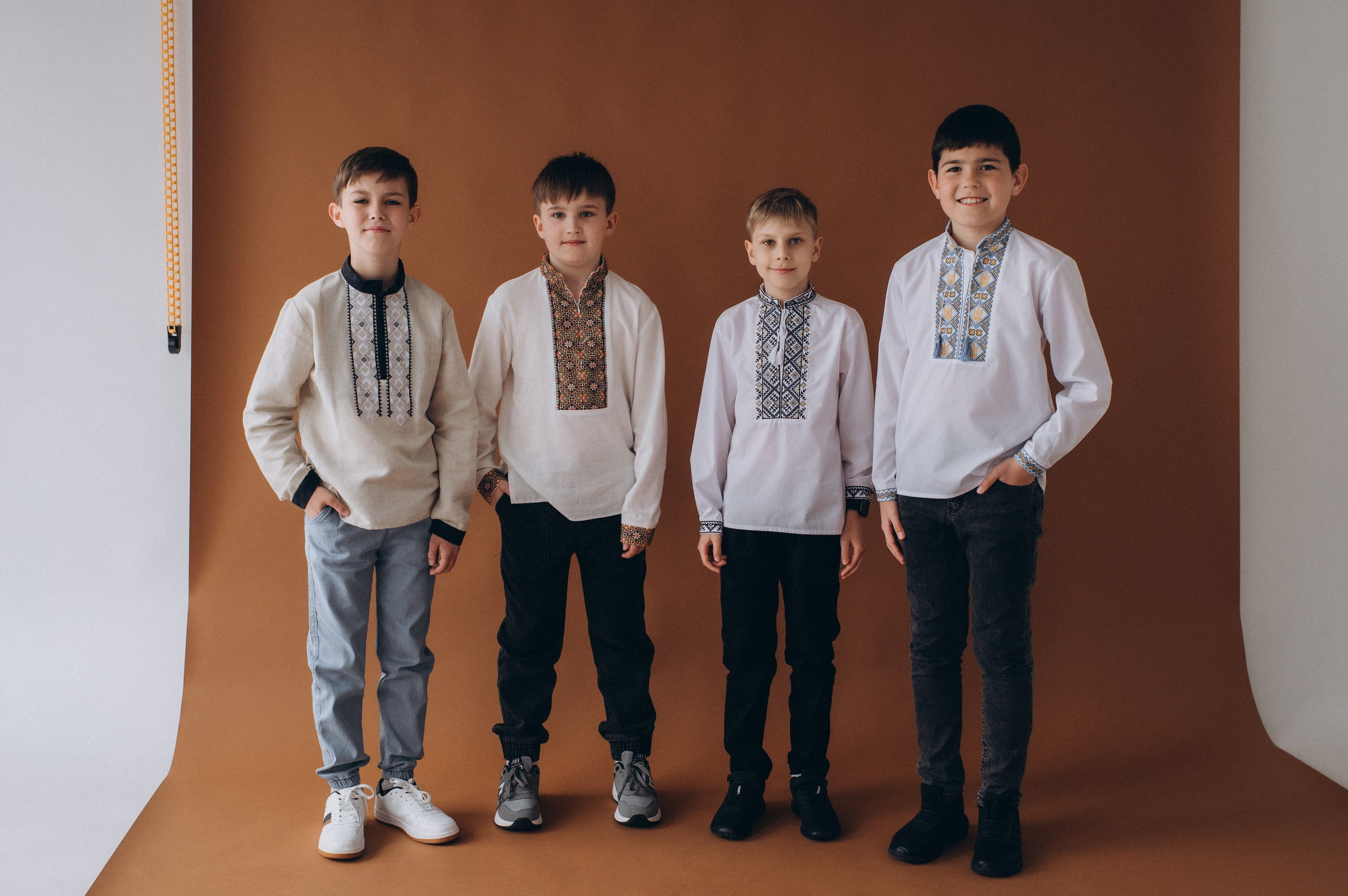 Шкільна фотосесія на віньєтки Тернопіль, фотосесія випускників Тернопіль, зйомка на віньєтки, шкільні фотоальбоми Тернопіль. Сімейний, дитячий та індивідуальний фотограф в м. Тернопіль, м. Львів