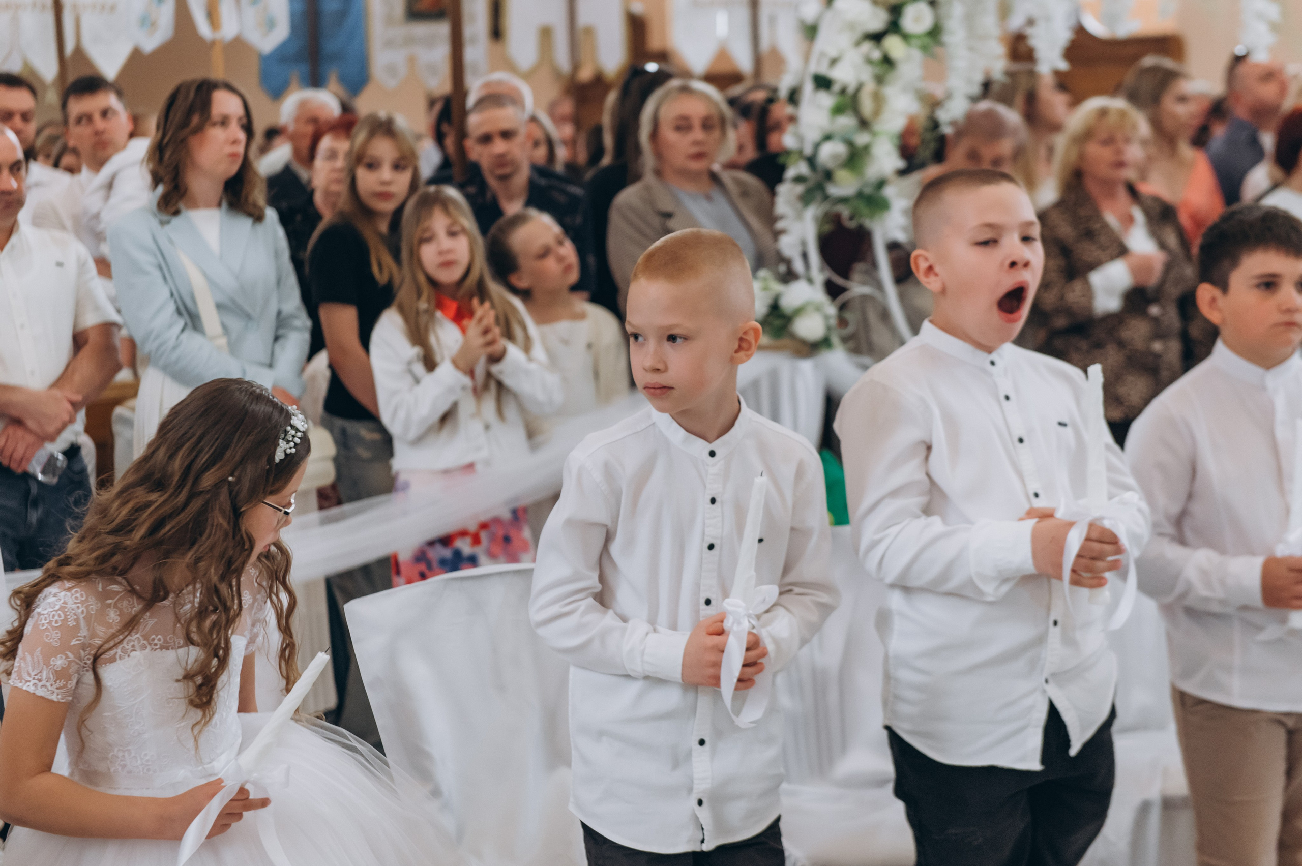 Фотосесія Причастя Тернопіль, зйомка Причастя, фотограф на Причастя Тернопіль, Причастя Львів, церква Петра і Павла. Сімейний, дитячий та індивідуальний фотограф в м. Тернопіль, м. Львів