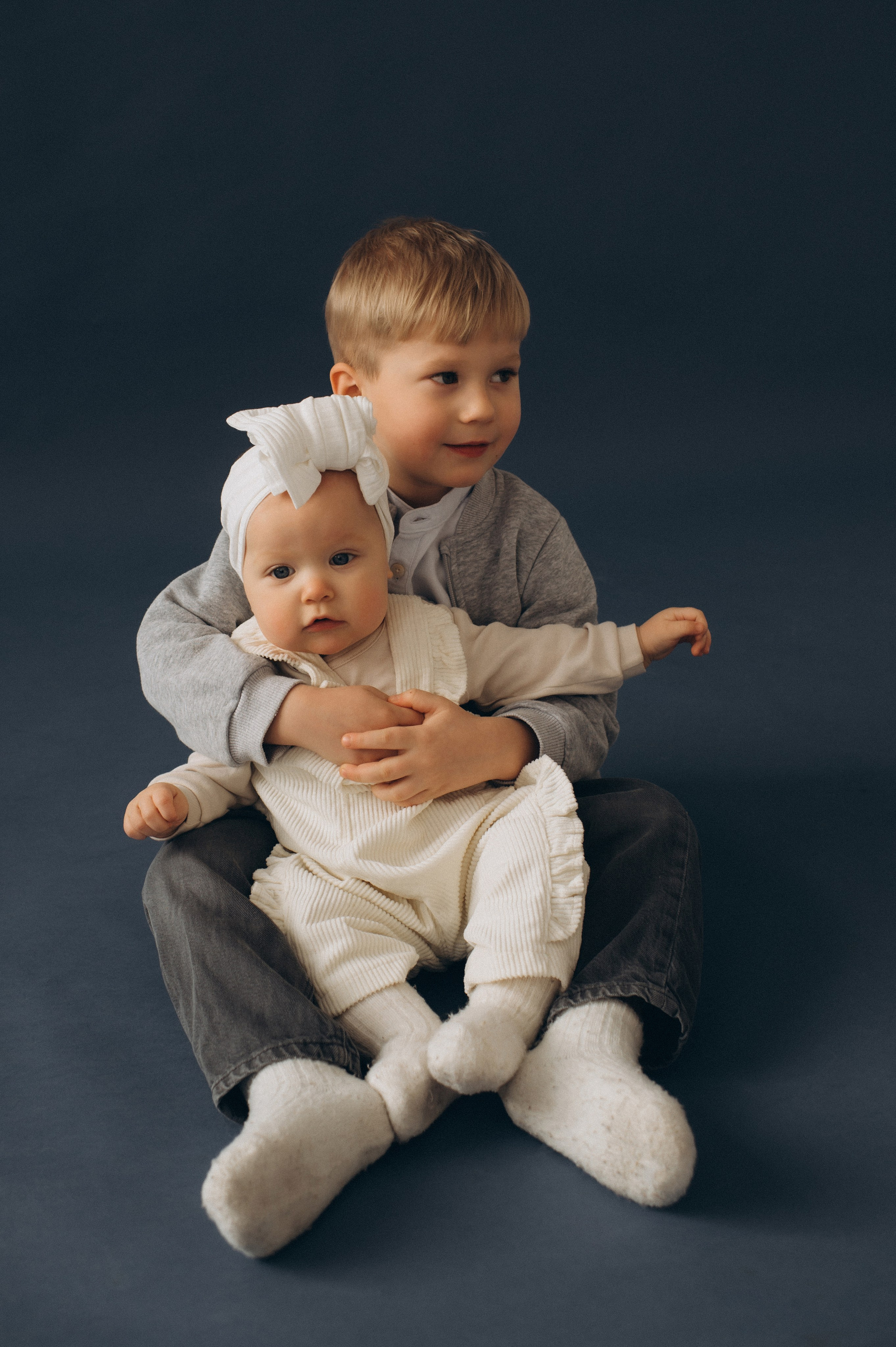 Перший тортик малюка Тернопіль, зйомка дня народження, сімейний фотограф Тернопіль, cakesmash, сімейна фотосесія у студії Тернопіль. Сімейний, дитячий та індивідуальний фотограф в м. Тернопіль, м. Львів