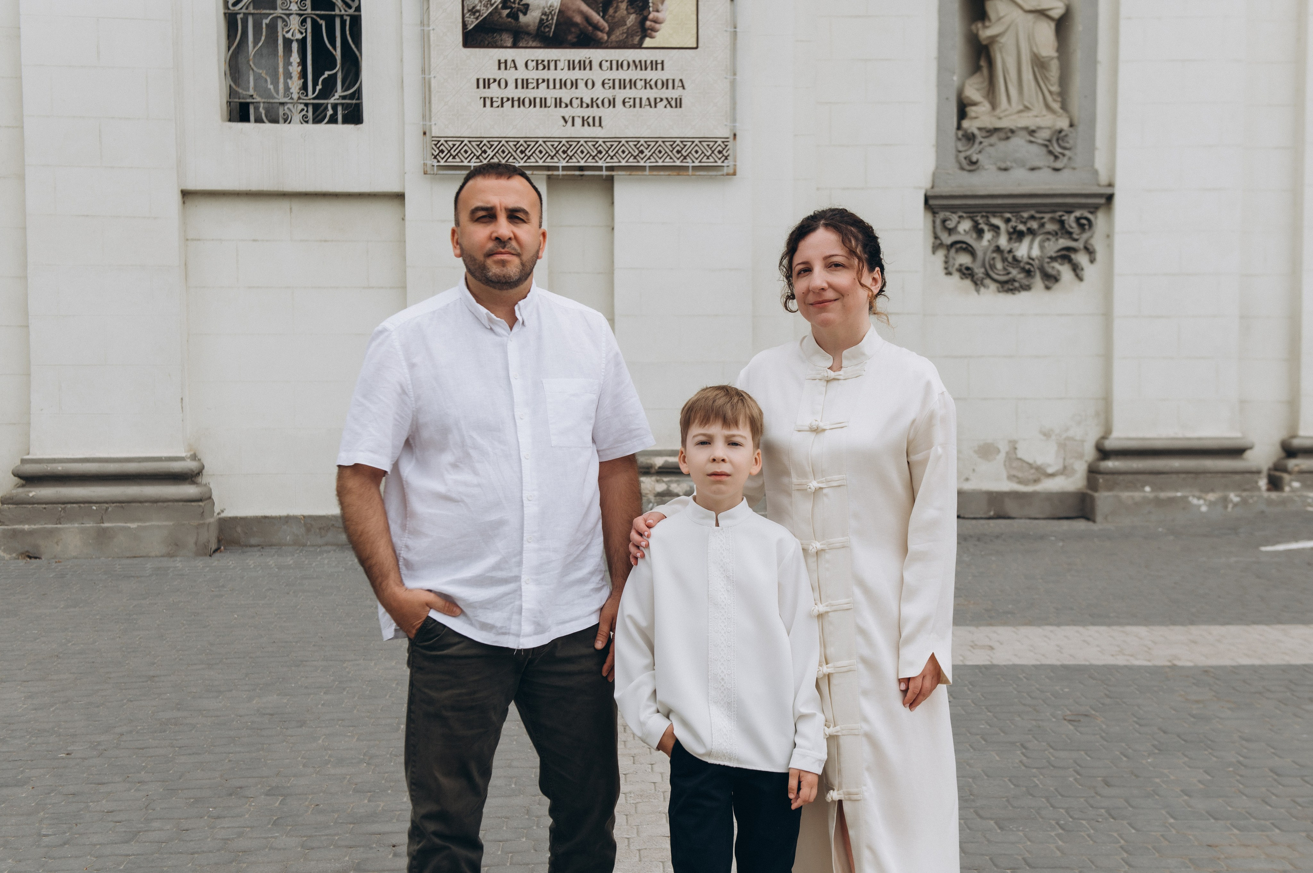 Фотосесія Першого Причастя Тернопіль, фотосесія Причастя Тернопіль, Таїнство Першого Причастя Тернопіль, Катедра Причастя Тернопіль. Сімейний, дитячий та індивідуальний фотограф в м. Тернопіль, м. Львів