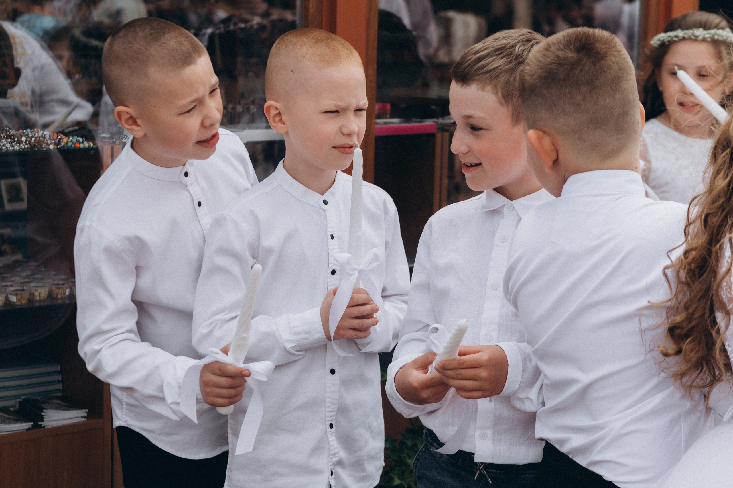 Фотосесія Причастя Тернопіль, зйомка Причастя, фотограф на Причастя Тернопіль, Причастя Львів, церква Петра і Павла. Сімейний, дитячий та індивідуальний фотограф в м. Тернопіль, м. Львів