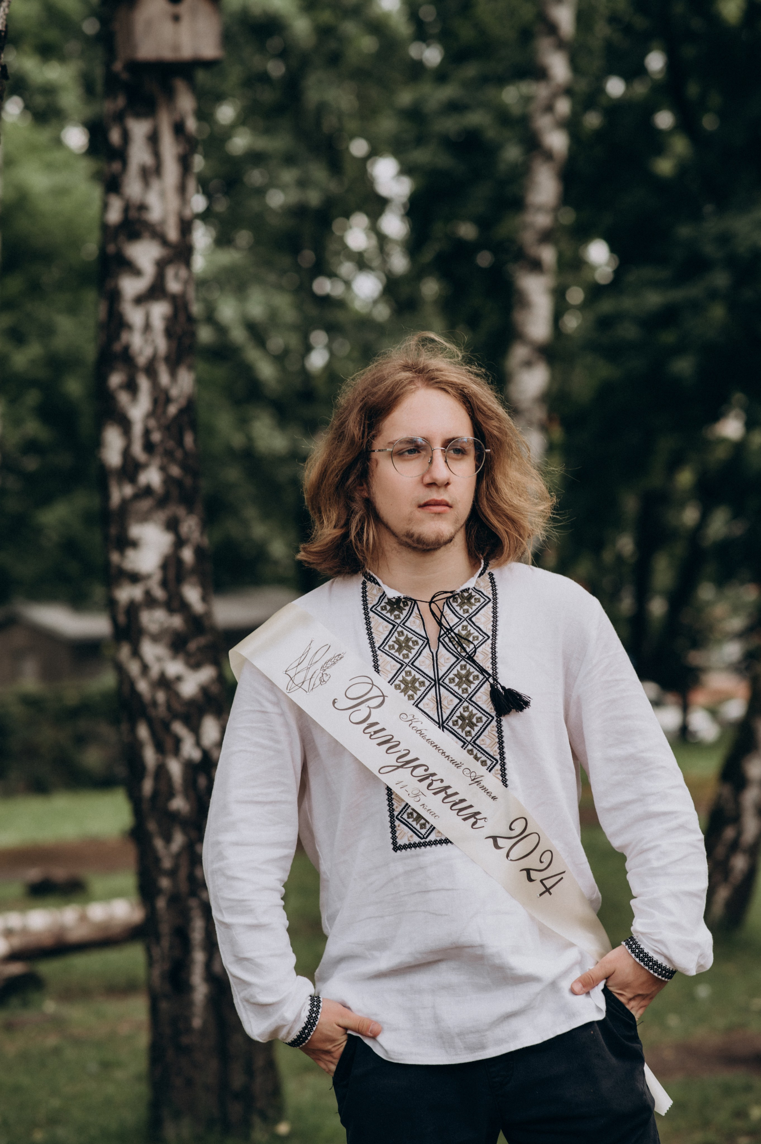 Фотосесія останнього дзвоника, фотосесія випускників Тернопіль, випускний 2024. Сімейний, дитячий та індивідуальний фотограф в м. Тернопіль, м. Львів