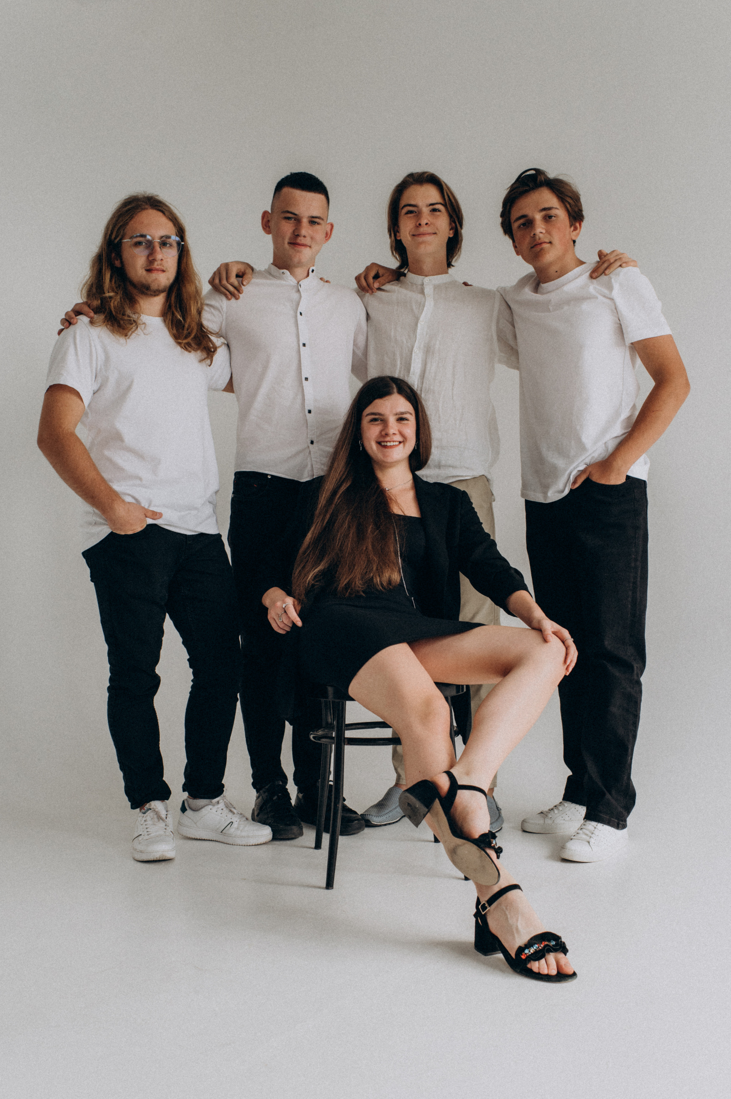 Фотосесія на віньєтки, фотосесія випускників, шкільна фотосесія. Сімейний, дитячий та індивідуальний фотограф в м. Тернопіль, м. Львів