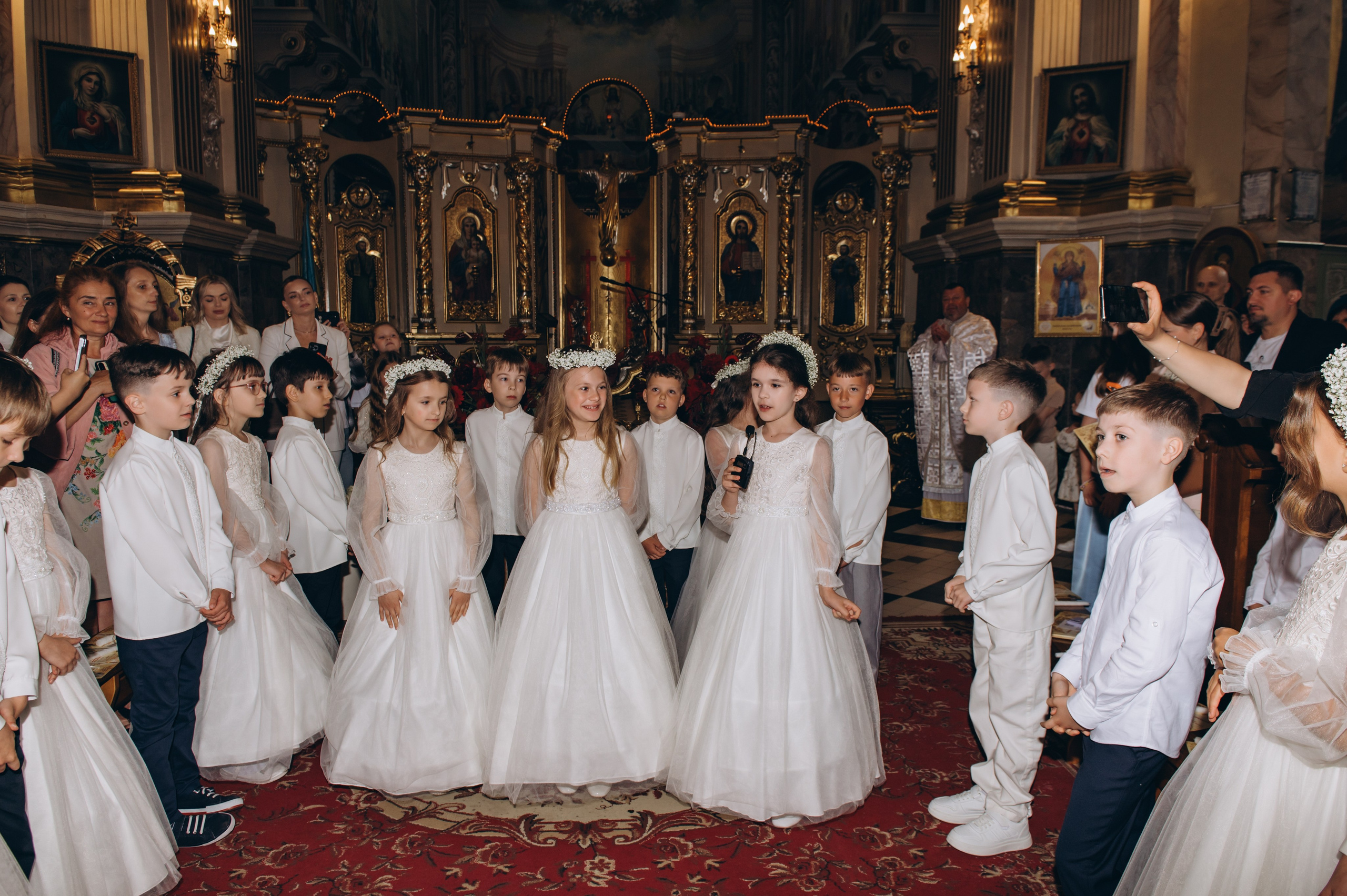 Фотосесія Першого Причастя Тернопіль, фотосесія Причастя Тернопіль, Таїнство Першого Причастя Тернопіль, Катедра Причастя Тернопіль. Сімейний, дитячий та індивідуальний фотограф в м. Тернопіль, м. Львів