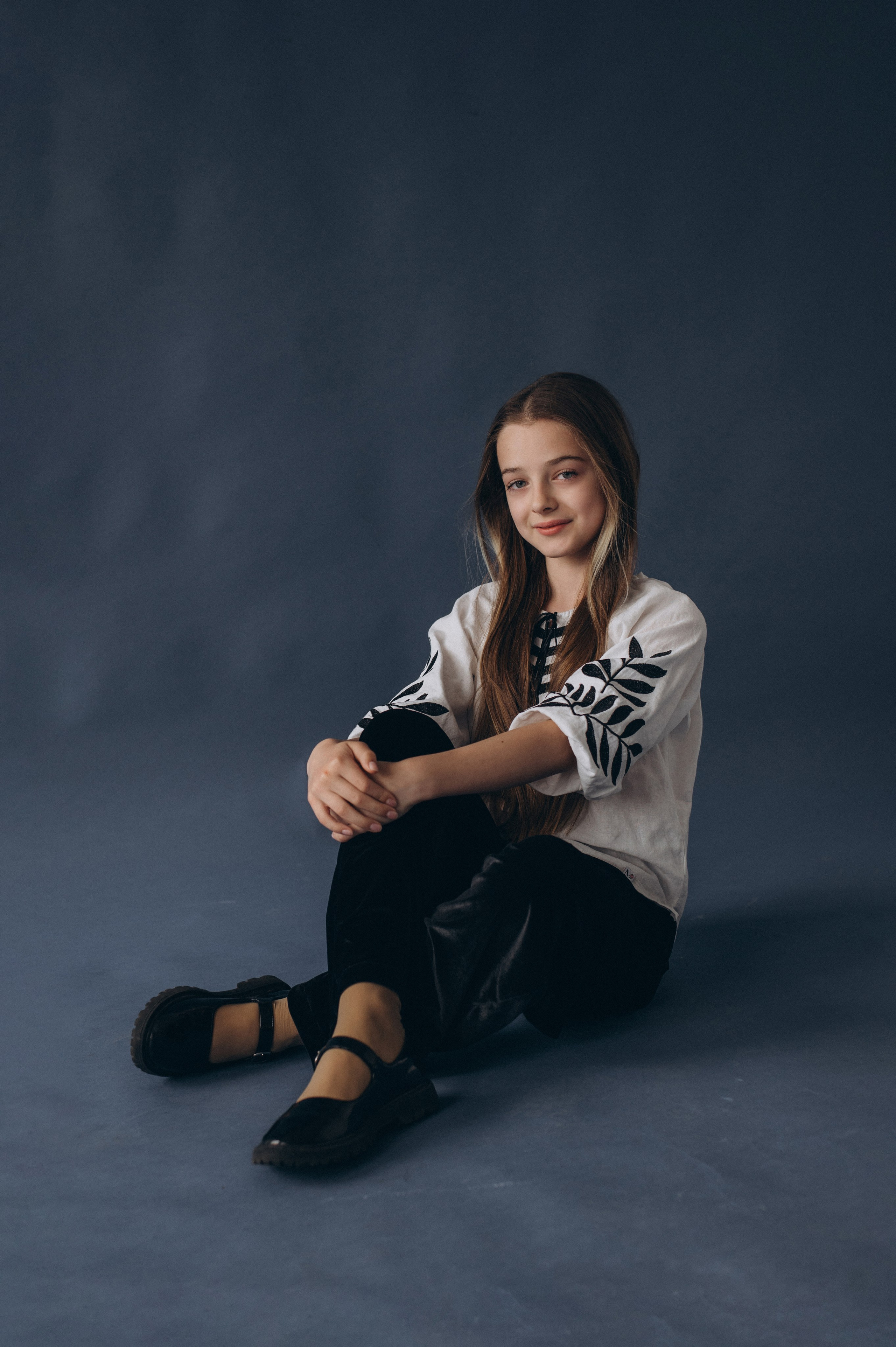 Шкільна фотосесія на віньєтки Тернопіль, фотосесія випускників Тернопіль, зйомка на віньєтки, шкільні фотоальбоми Тернопіль. Сімейний, дитячий та індивідуальний фотограф в м. Тернопіль, м. Львів