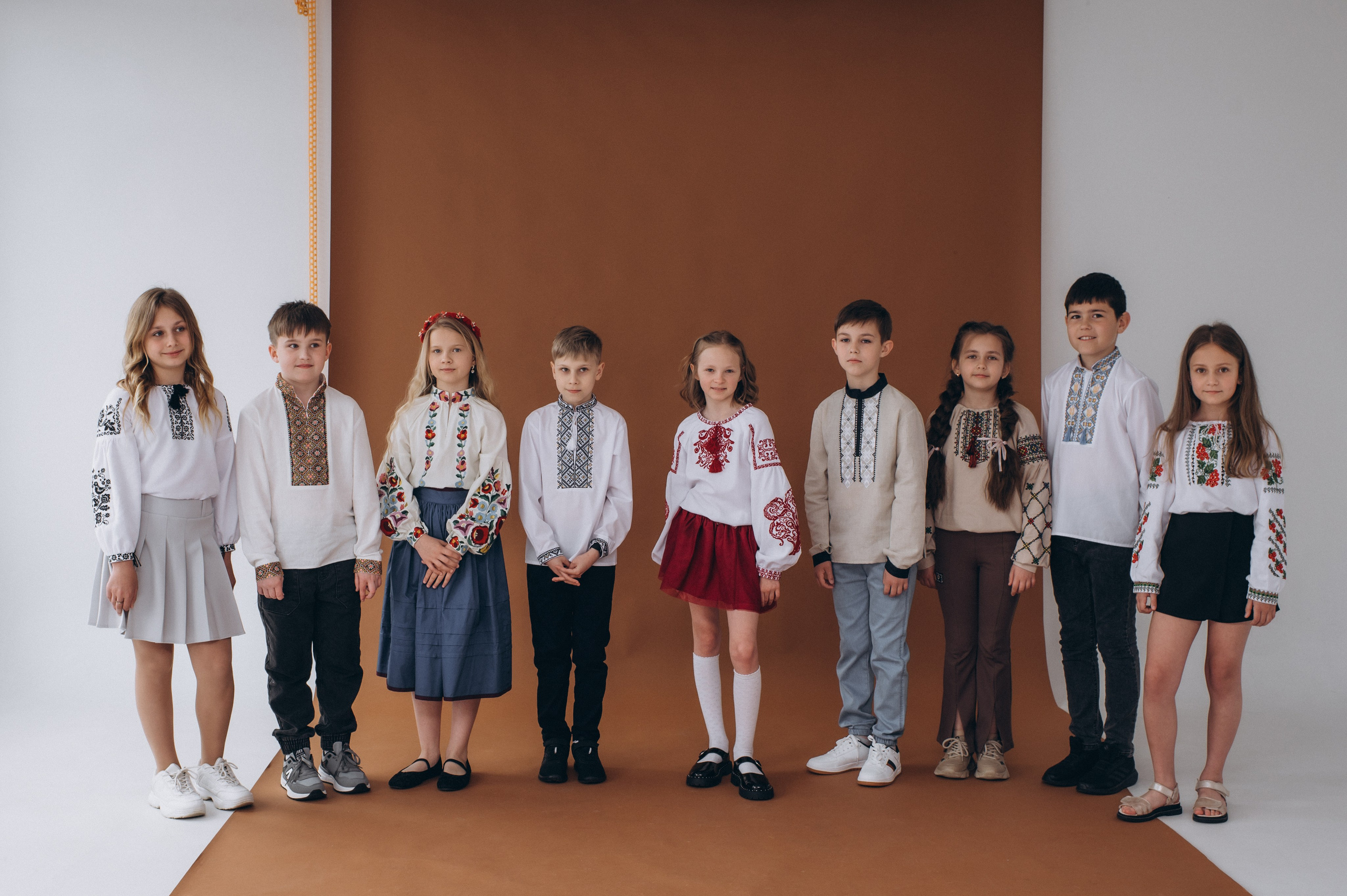 Шкільна фотосесія на віньєтки Тернопіль, фотосесія випускників Тернопіль, зйомка на віньєтки, шкільні фотоальбоми Тернопіль. Сімейний, дитячий та індивідуальний фотограф в м. Тернопіль, м. Львів