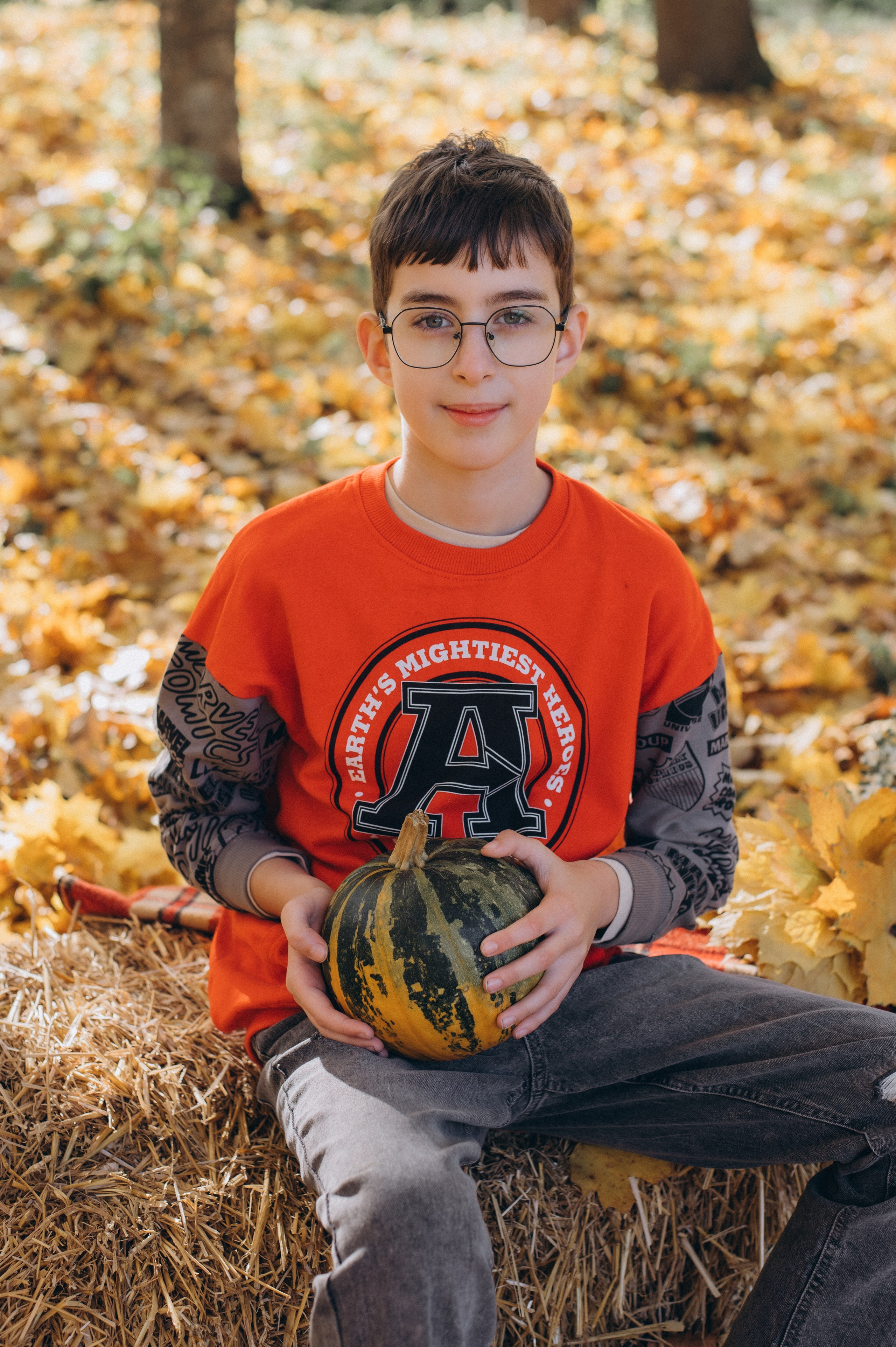 Осіння фотосесія 4 класу на віньєтки, випускні фотоальбоми Тернопіль, фотосесія випускників Тернопіль, шкільний випускний альбом Тернопіль. Сімейний, дитячий та індивідуальний фотограф в м. Тернопіль, м. Львів
