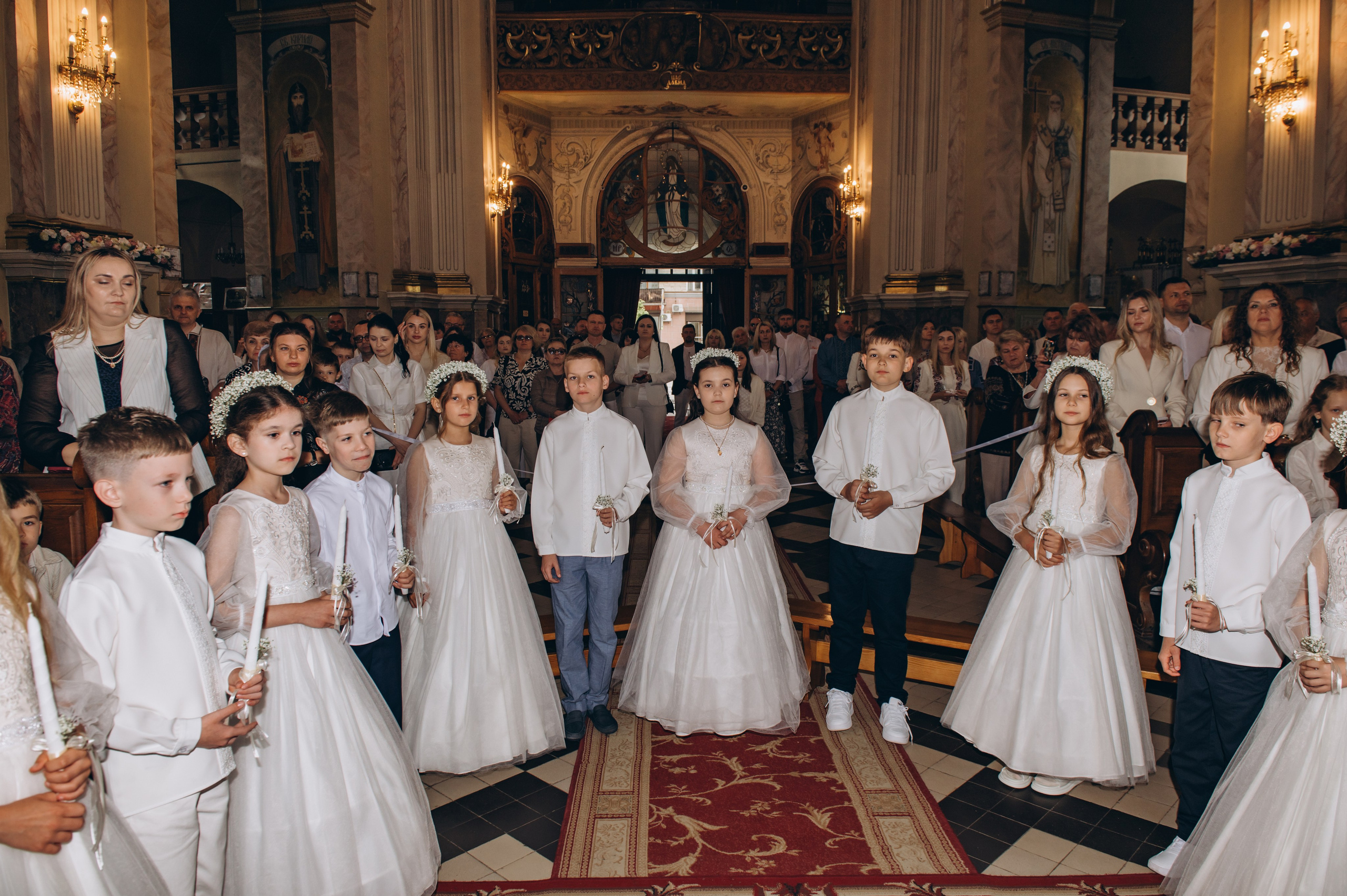 Фотосесія Першого Причастя Тернопіль, фотосесія Причастя Тернопіль, Таїнство Першого Причастя Тернопіль, Катедра Причастя Тернопіль. Сімейний, дитячий та індивідуальний фотограф в м. Тернопіль, м. Львів