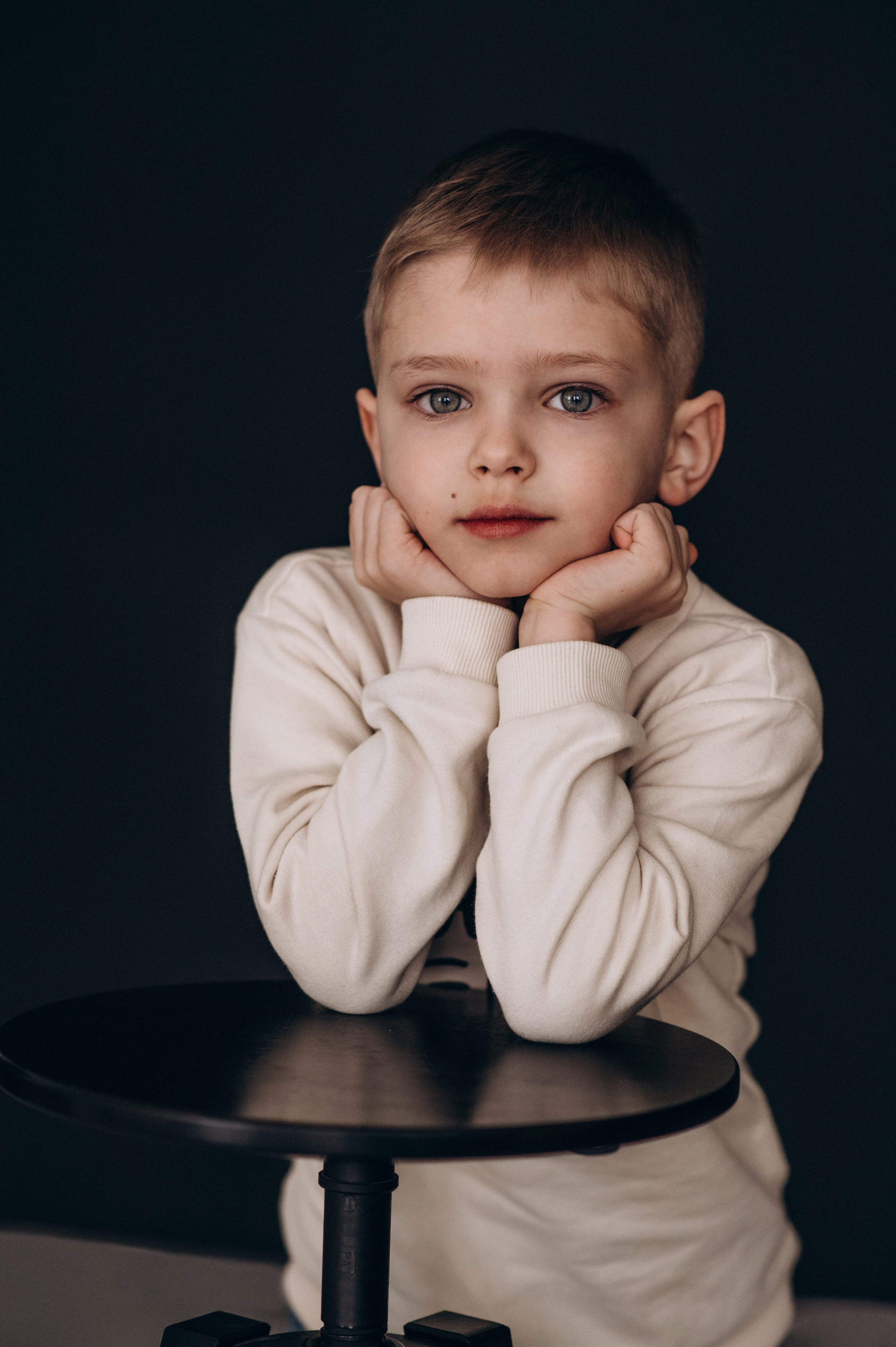 Фотосесія групи дитячого садочку, фотосесія на віньєтки, зйомка дітей в студії. Сімейний, дитячий та індивідуальний фотограф в м. Тернопіль, м. Львів