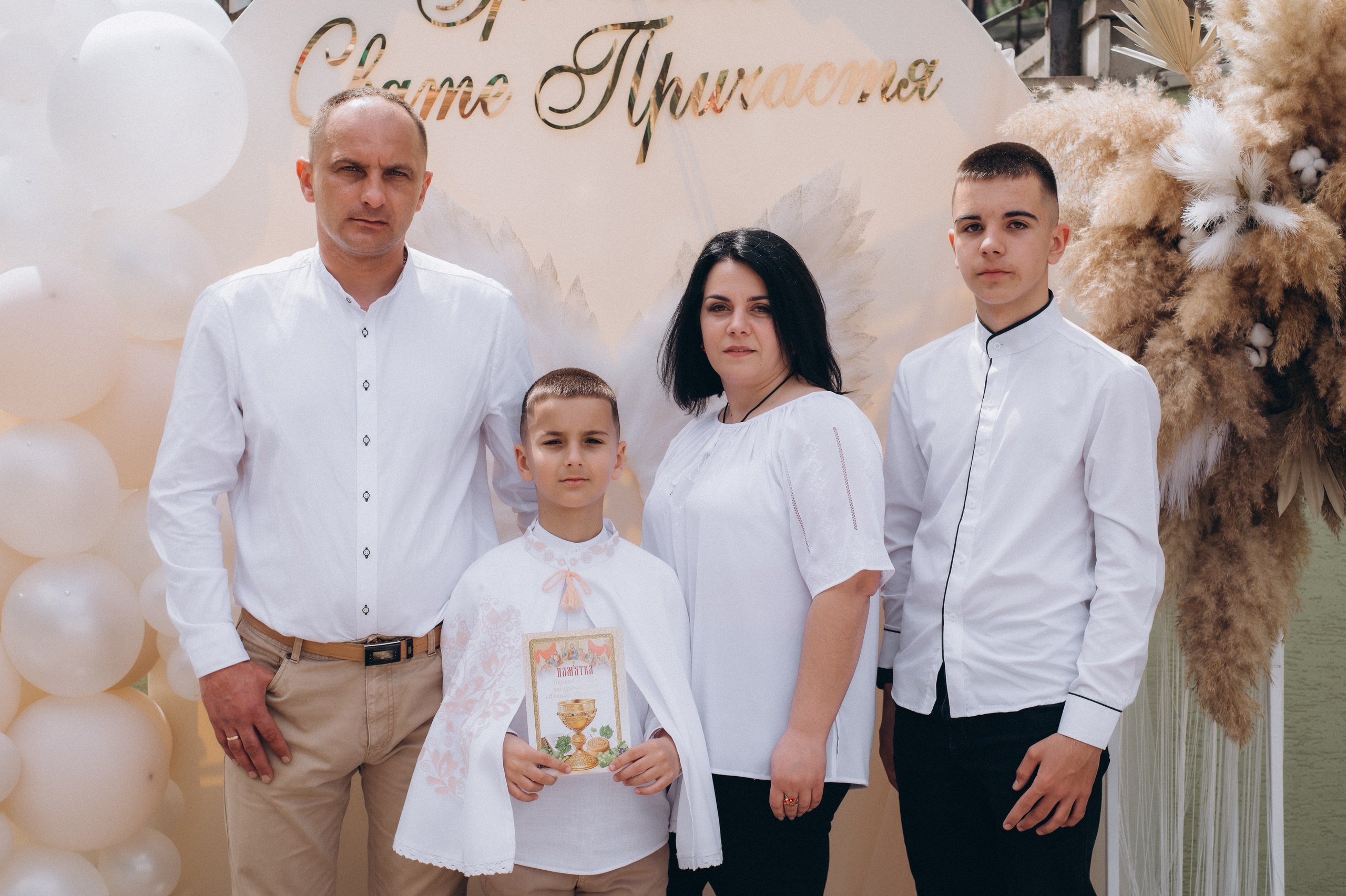 Фотосесія Причастя Тернопіль, зйомка Причастя, фотограф на Причастя Тернопіль, Причастя Львів, Причастя церква Михаїла Тернопіль. Сімейний, дитячий та індивідуальний фотограф в м. Тернопіль, м. Львів