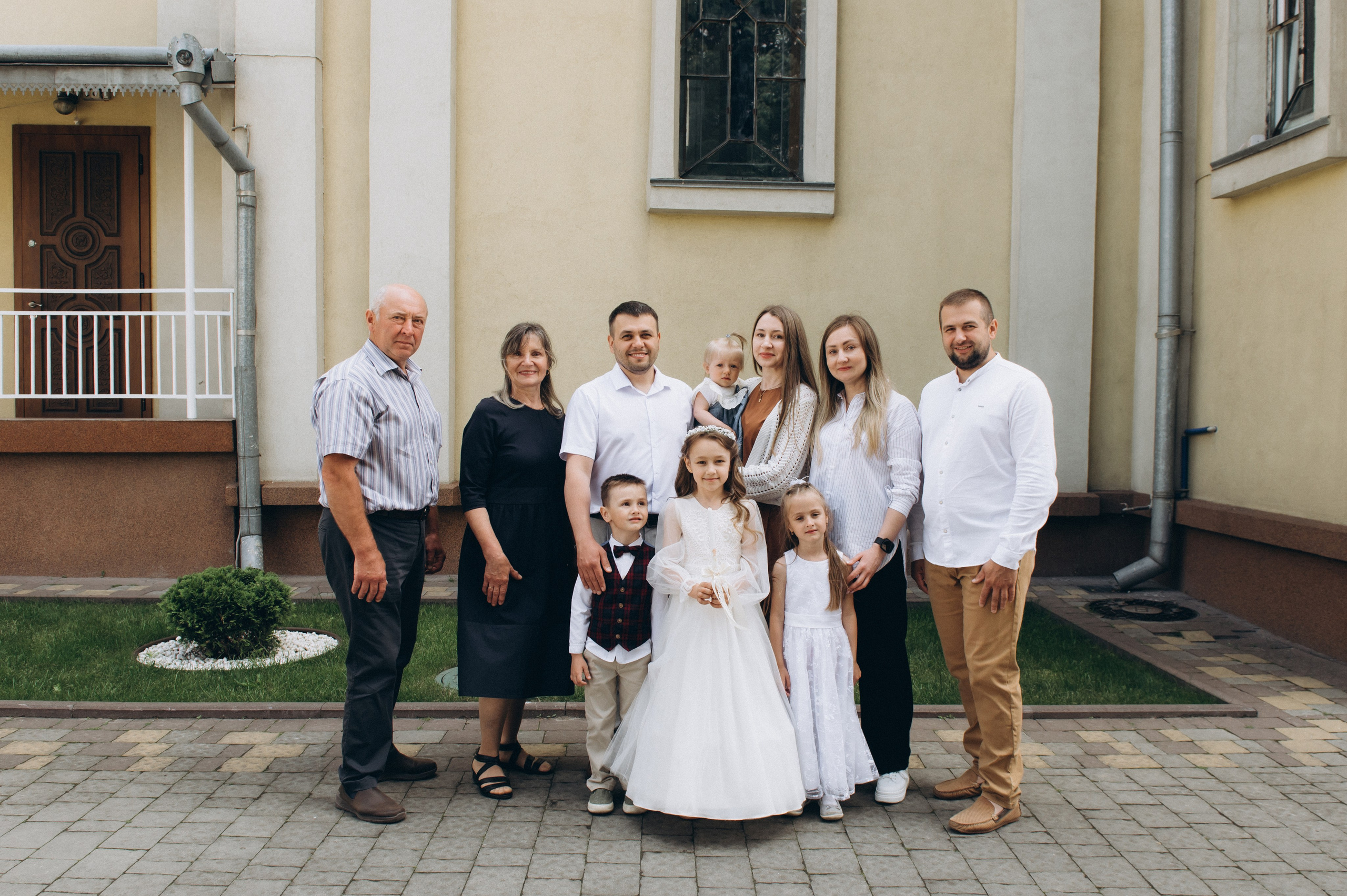Фотосесія Першого Причастя Тернопіль, зйомка Першого Причастя Тернопіль, Церква Успіння Пресвятої Богородиці Причастя Тернопіль. Сімейний, дитячий та індивідуальний фотограф в м. Тернопіль, м. Львів