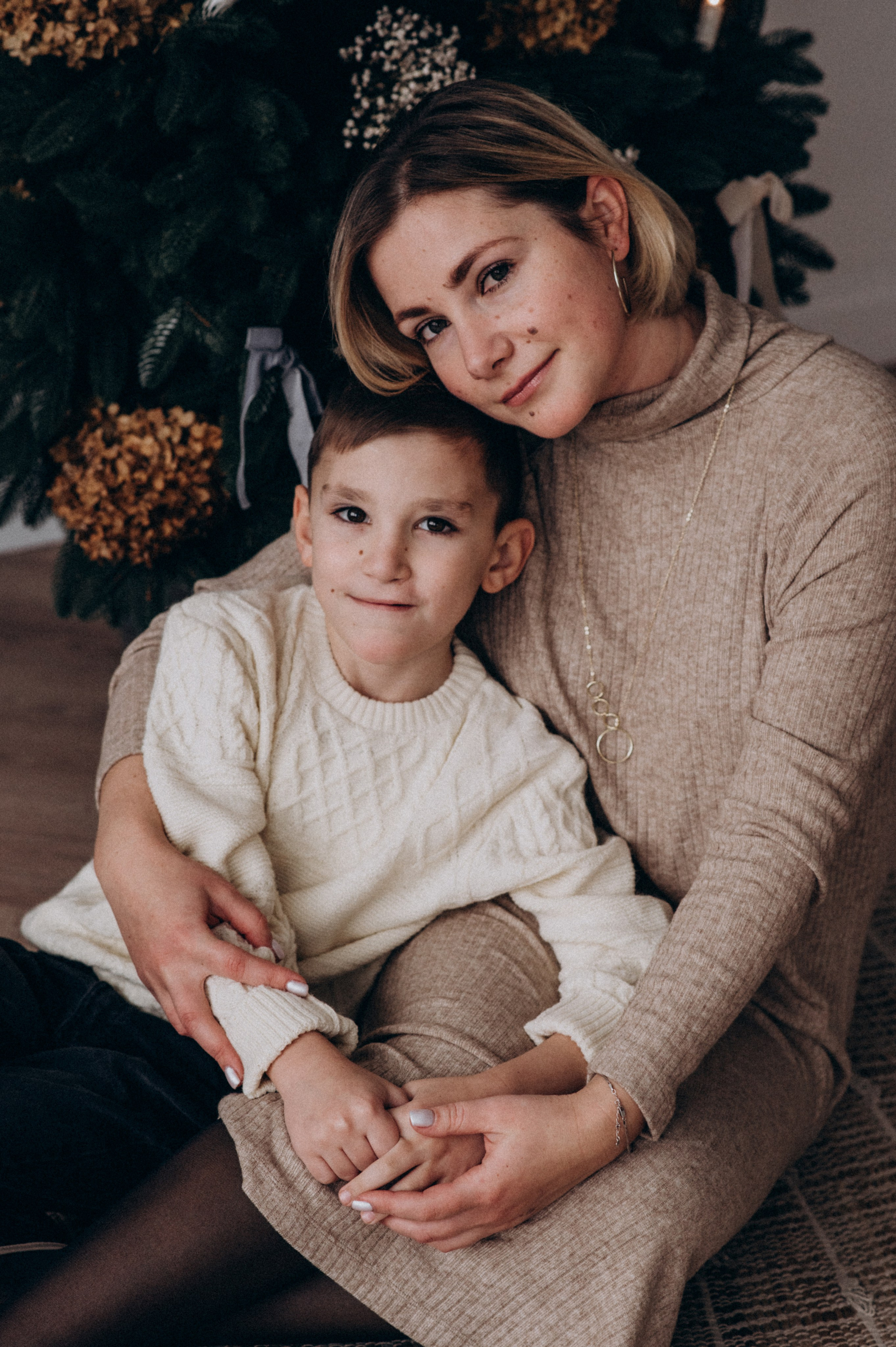 Новорічна сімейна фотосесія у студії, сімейна фотосесія Тернопіль Львів. Сімейний, дитячий та індивідуальний фотограф в м. Тернопіль, м. Львів