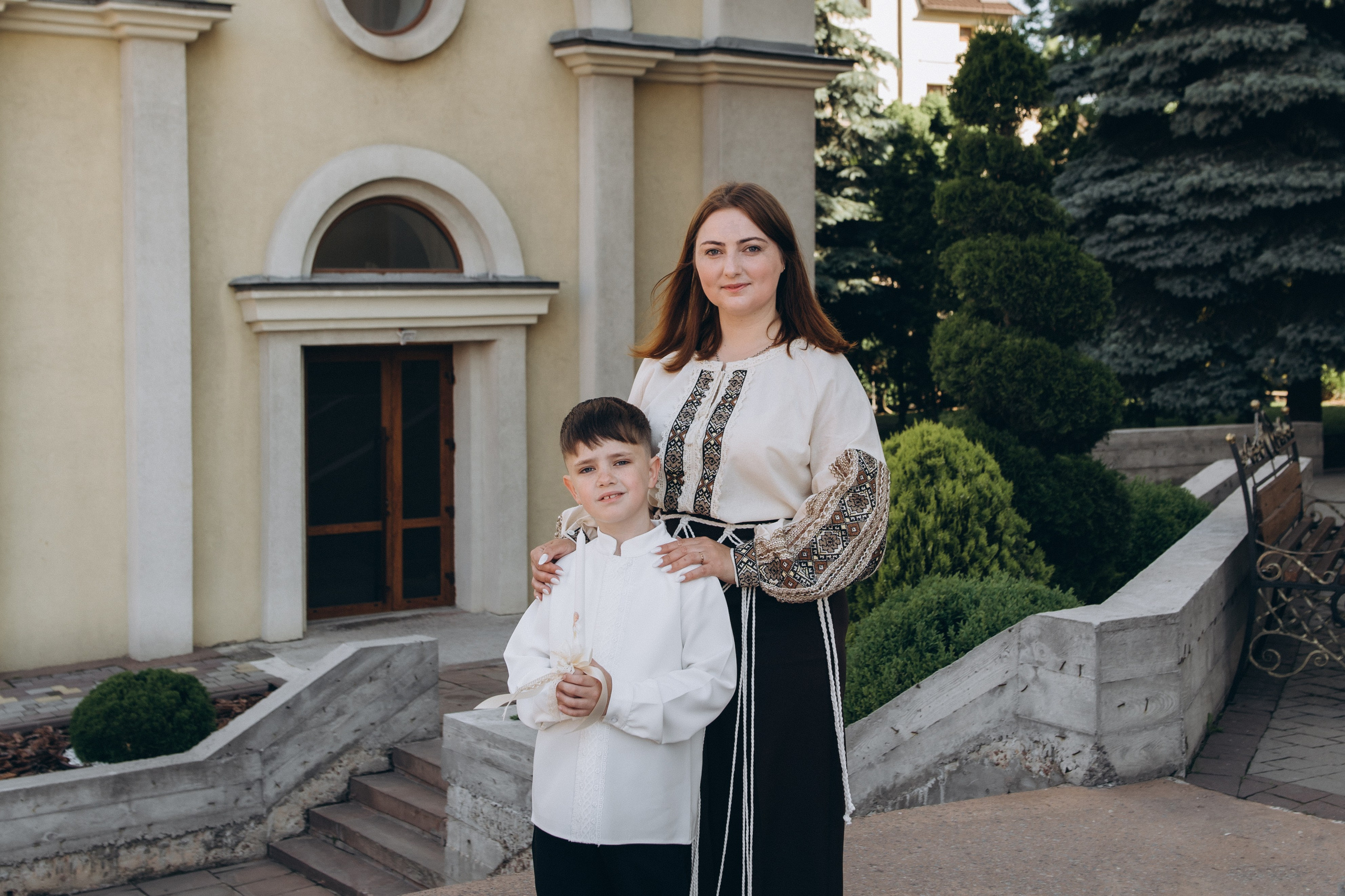 Фотосесія Першого Причастя Тернопіль, зйомка Першого Причастя Тернопіль, Церква Успіння Пресвятої Богородиці Причастя Тернопіль. Сімейний, дитячий та індивідуальний фотограф в м. Тернопіль, м. Львів