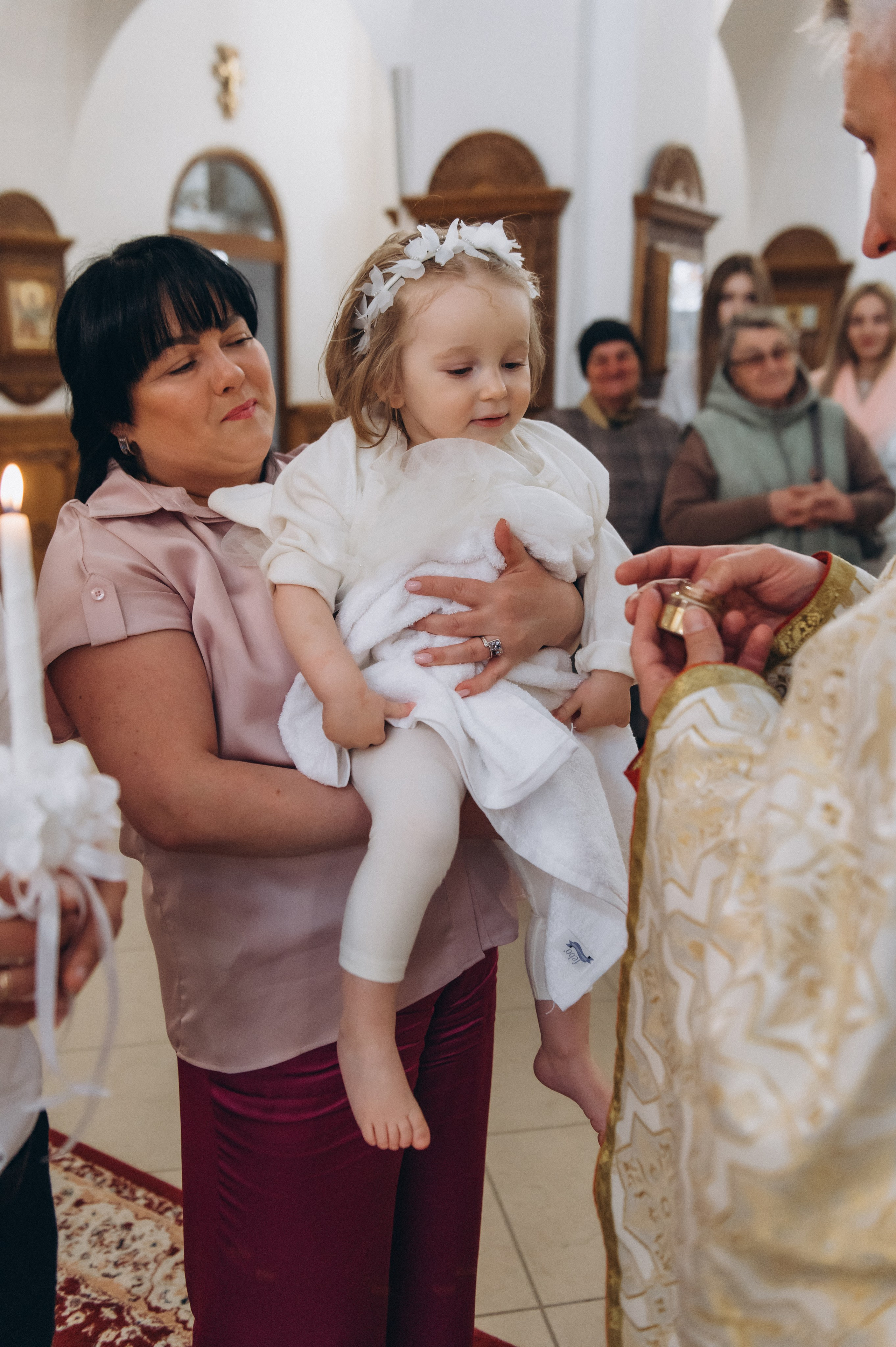 Фотосесія Хрещення Тернопіль, зйомка Хрестин Тернопіль, фотограф на хрестини Тернопіль, хрещення Львів. Сімейний, дитячий та індивідуальний фотограф в м. Тернопіль, м. Львів