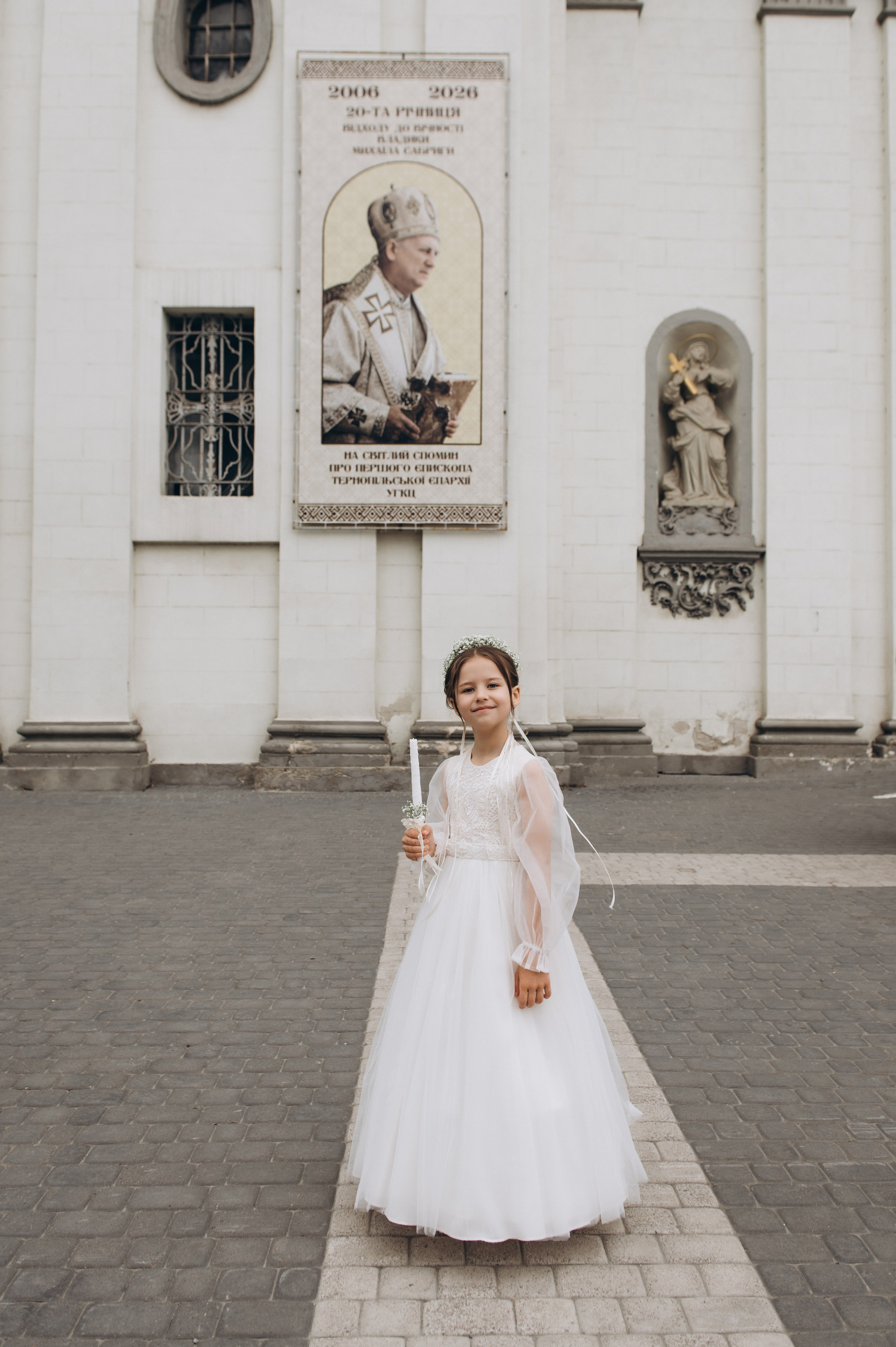 Фотосесія Першого Причастя Тернопіль, фотосесія Причастя Тернопіль, Таїнство Першого Причастя Тернопіль, Катедра Причастя Тернопіль. Сімейний, дитячий та індивідуальний фотограф в м. Тернопіль, м. Львів
