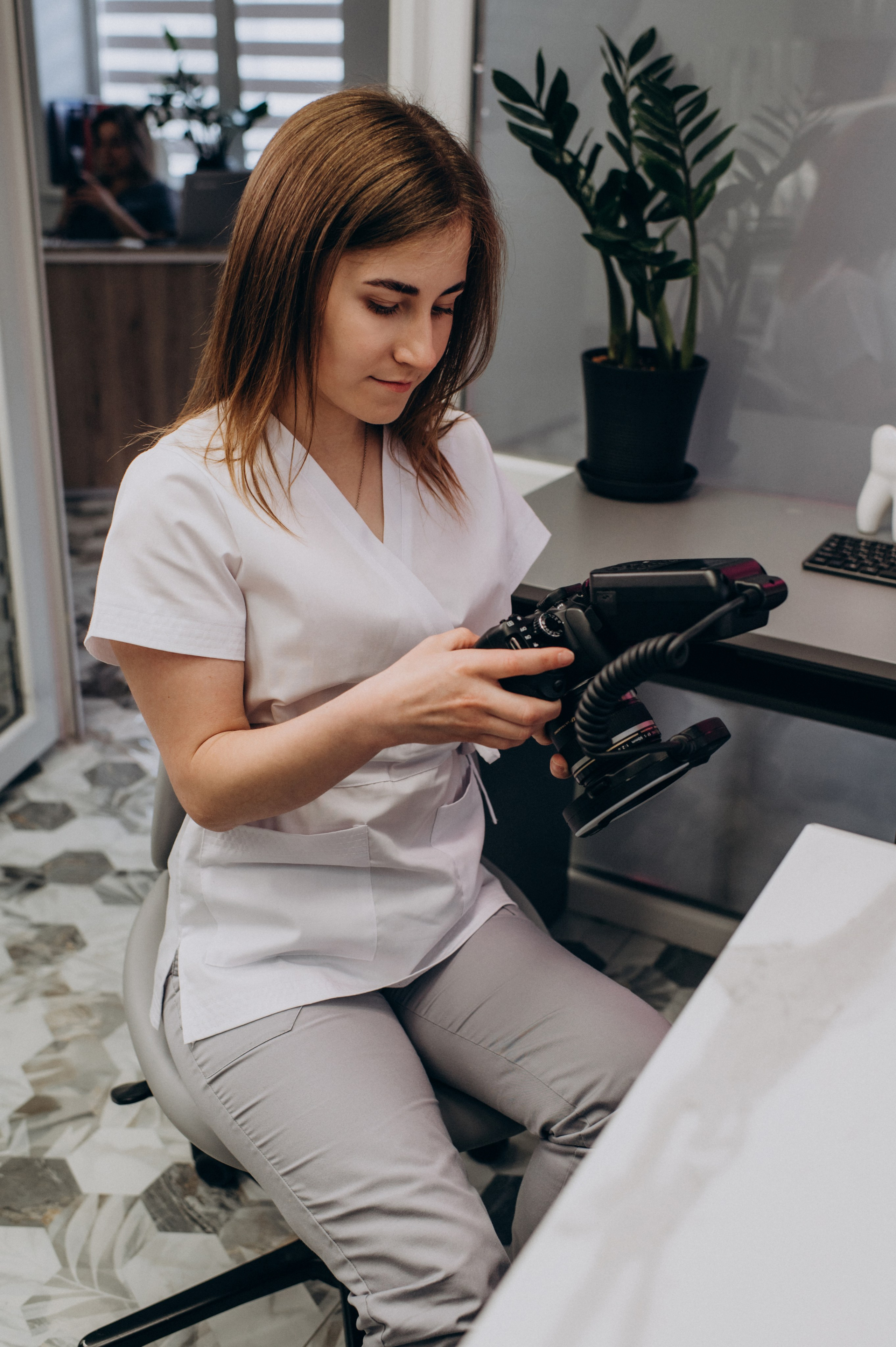 Фотосесія стоматології, зйомка стоматологічної клініки, контент для стоматолога. Сімейний, дитячий та індивідуальний фотограф в м. Тернопіль, м. Львів