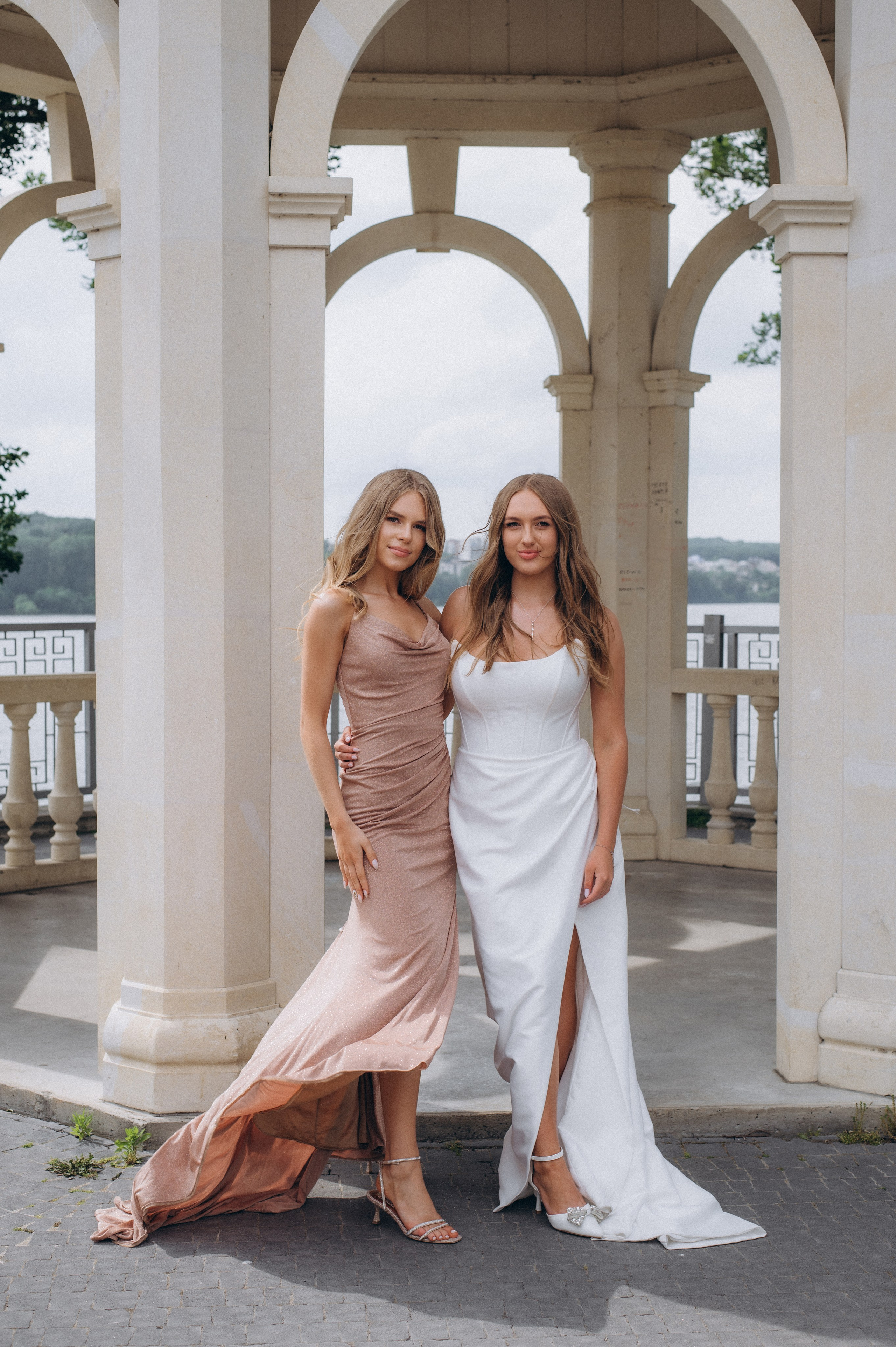 Випускники 2025, фотосесія випускного Тернопіль, фотосесія випускників Тернопіль, зйомка випускного, фотосесія випускного. Сімейний, дитячий та індивідуальний фотограф в м. Тернопіль, м. Львів