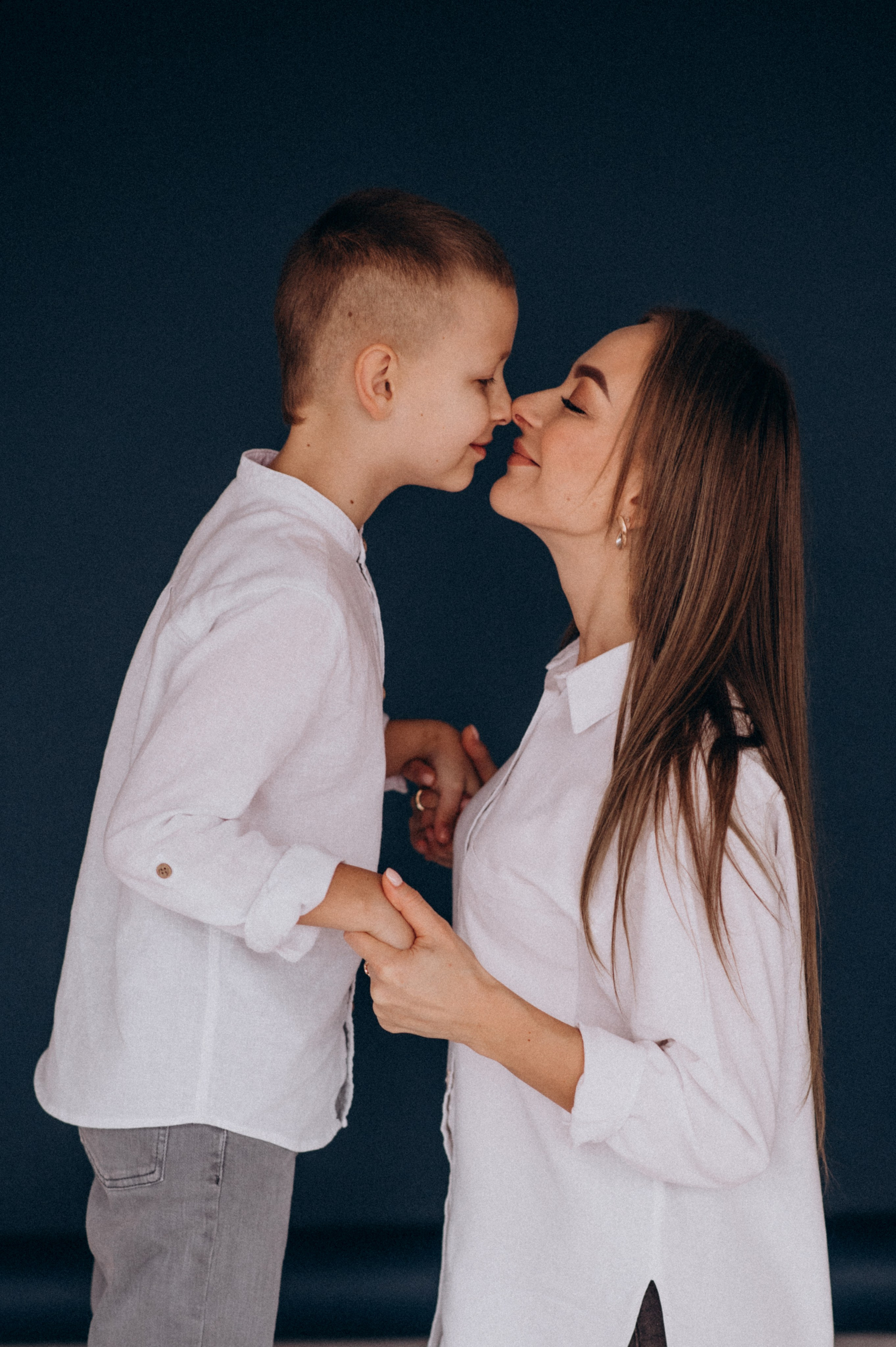 Фотосесія мама і син, сімейна фотосесія Тернопіль Львів. Сімейний, дитячий та індивідуальний фотограф в м. Тернопіль, м. Львів