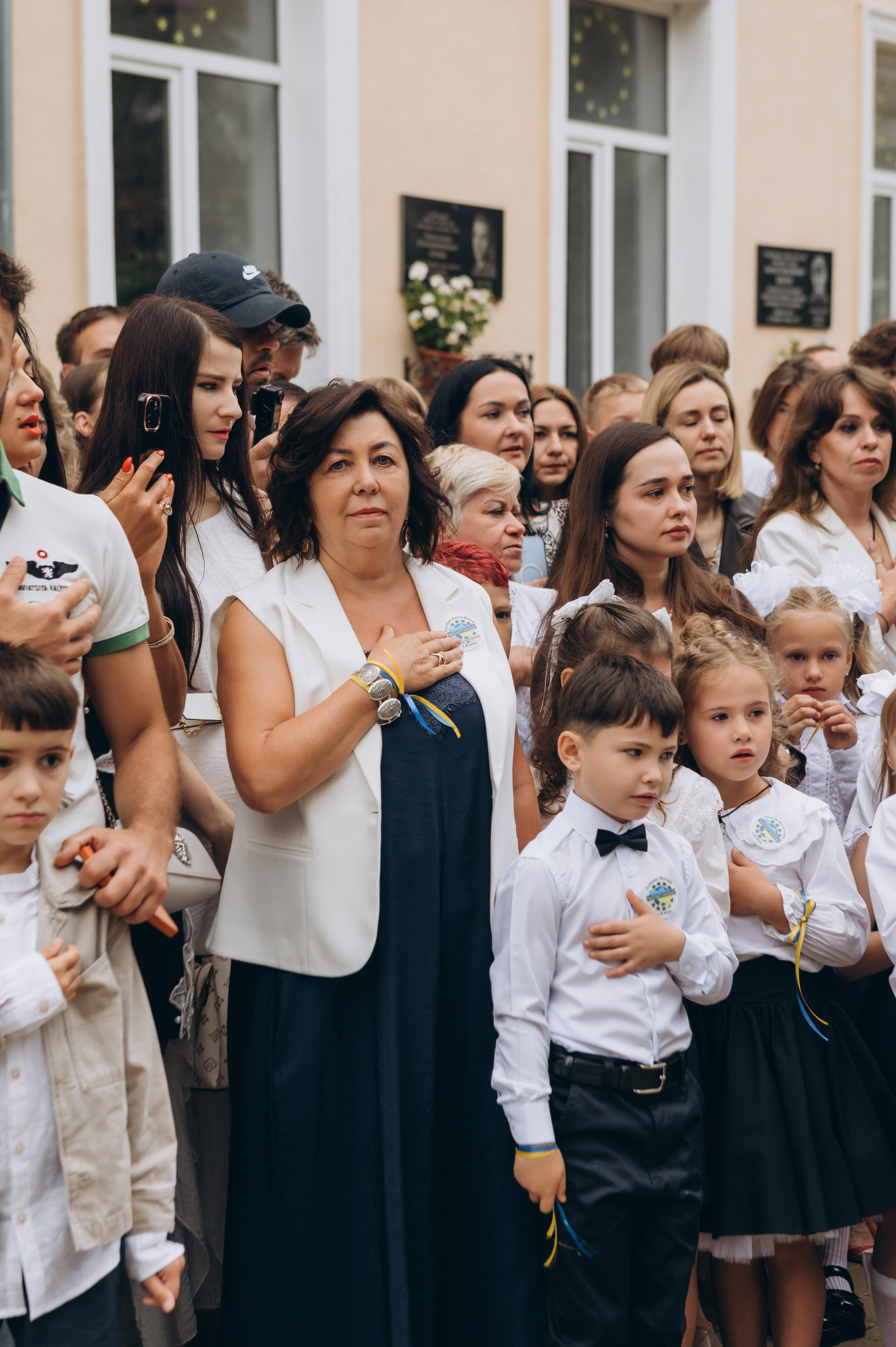 Перший дзвоник у Тернополі, фотосесія першокласників