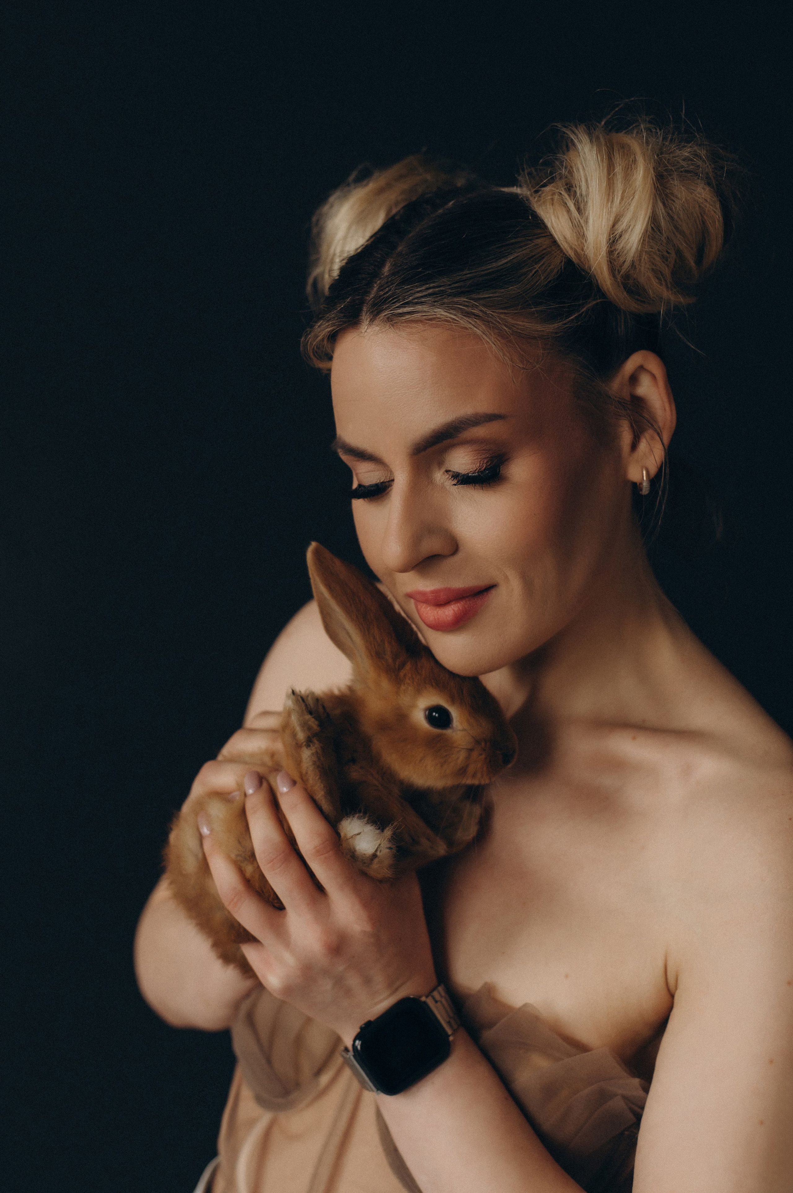 Фотосесія з кроликами Тернопіль, індивідуальний фотограф Тернопіль, індивідуальна фотосесія Тернопіль, зйомка з кроликами. Сімейний, дитячий та індивідуальний фотограф в м. Тернопіль, м. Львів