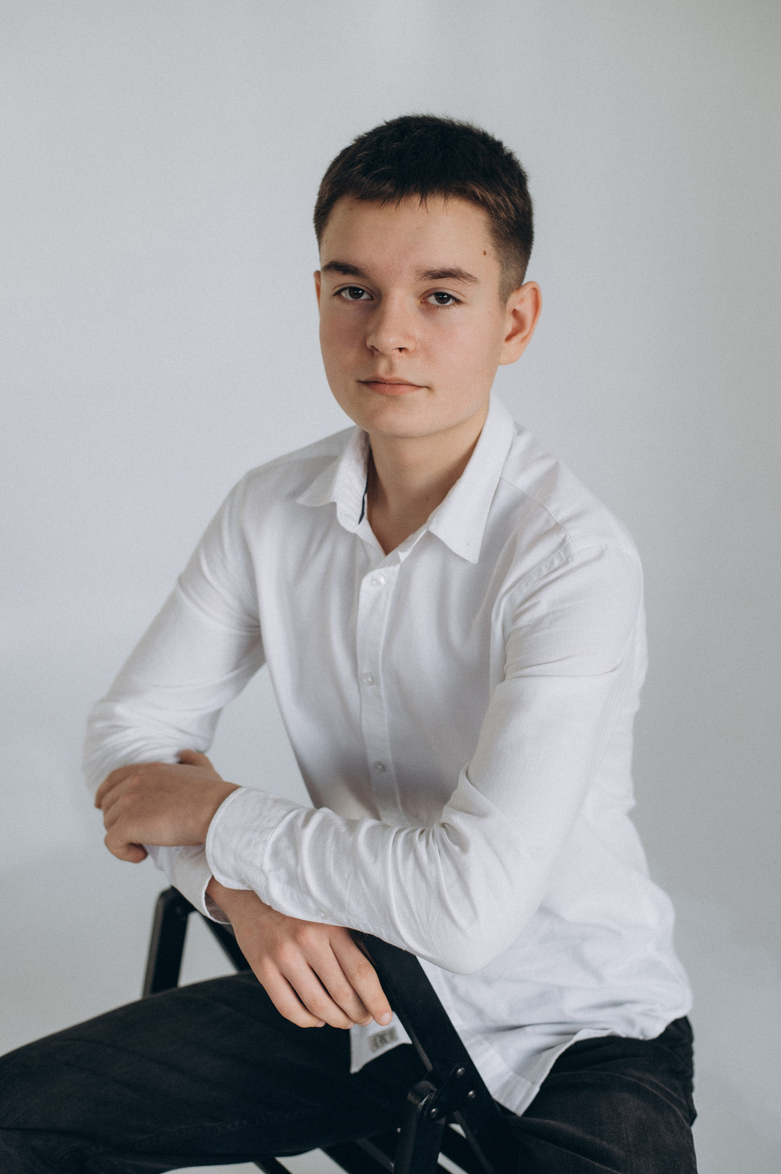 Фотосесія випускників, фотосесія на віньєтки Тернопіль, випускники Тернопіль, випуск 2025. Сімейний, дитячий та індивідуальний фотограф в м. Тернопіль, м. Львів