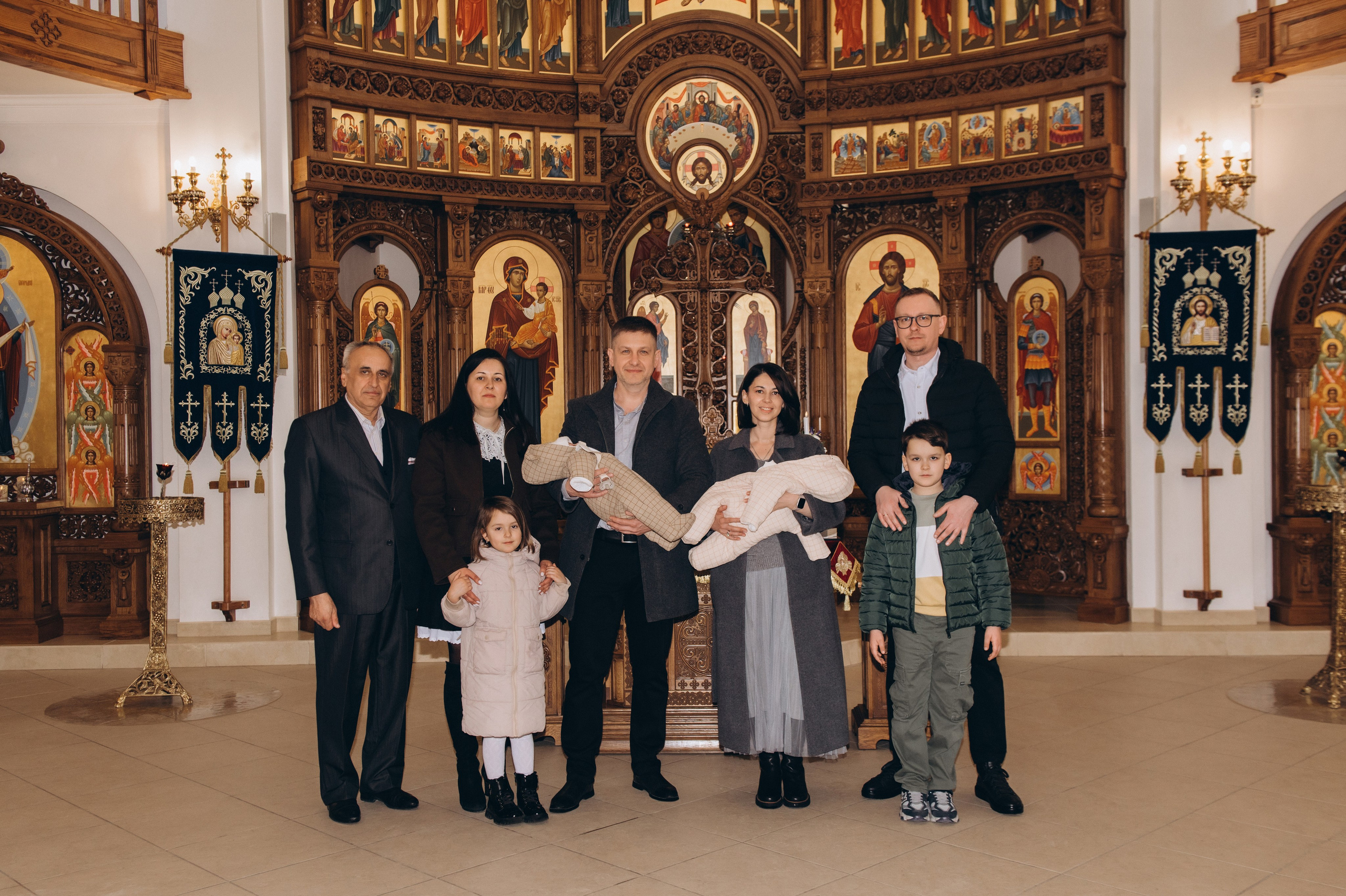 Фотосесія Хрещення Тернопіль, зйомка Хрестин Тернопіль, Храм Різдва Пресвятої Богородиці УГКЦ Тернопіль. Сімейний, дитячий та індивідуальний фотограф в м. Тернопіль, м. Львів