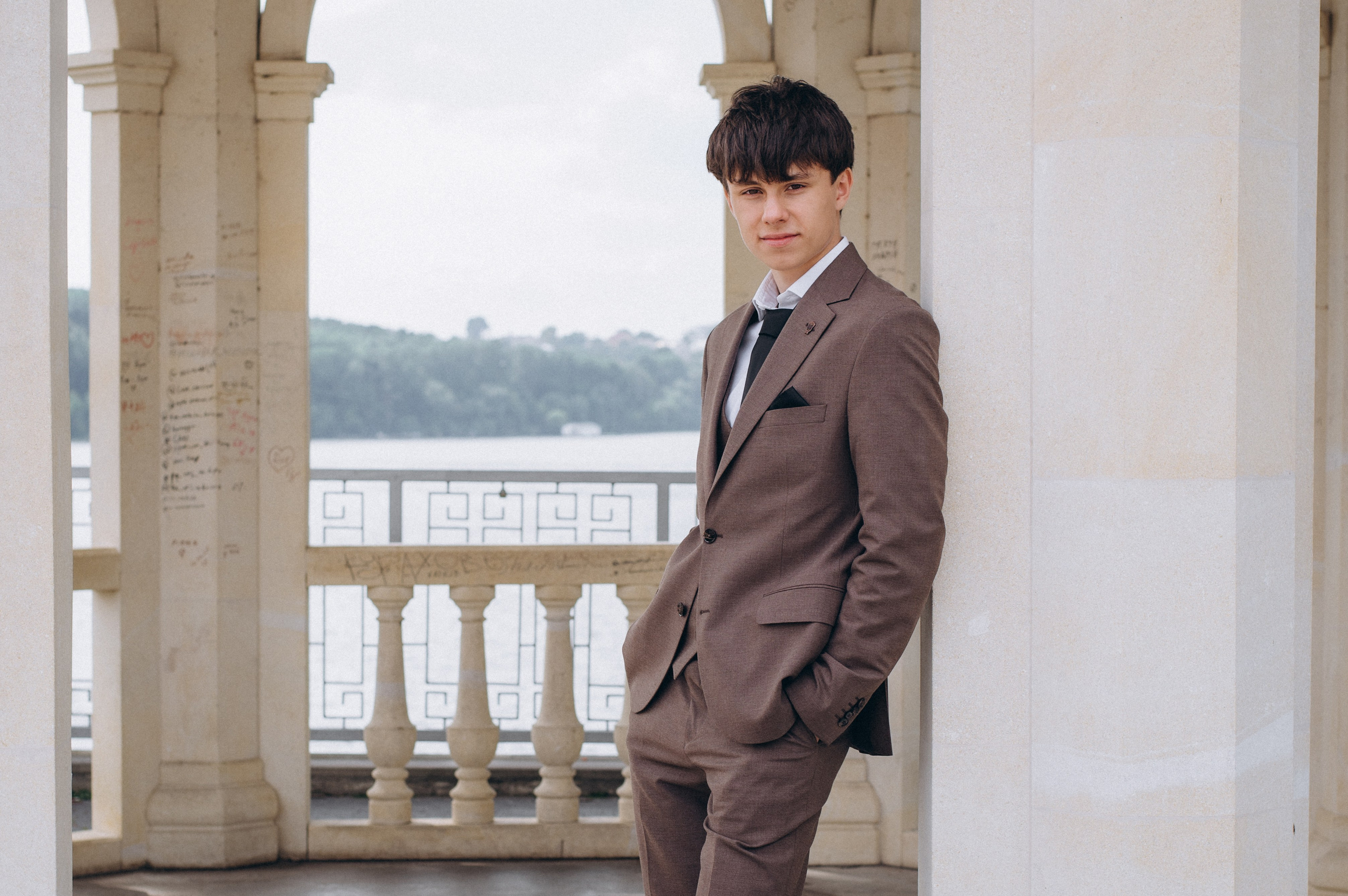 Випускники 2025, фотосесія випускного Тернопіль, фотосесія випускників Тернопіль, зйомка випускного, фотосесія випускного. Сімейний, дитячий та індивідуальний фотограф в м. Тернопіль, м. Львів