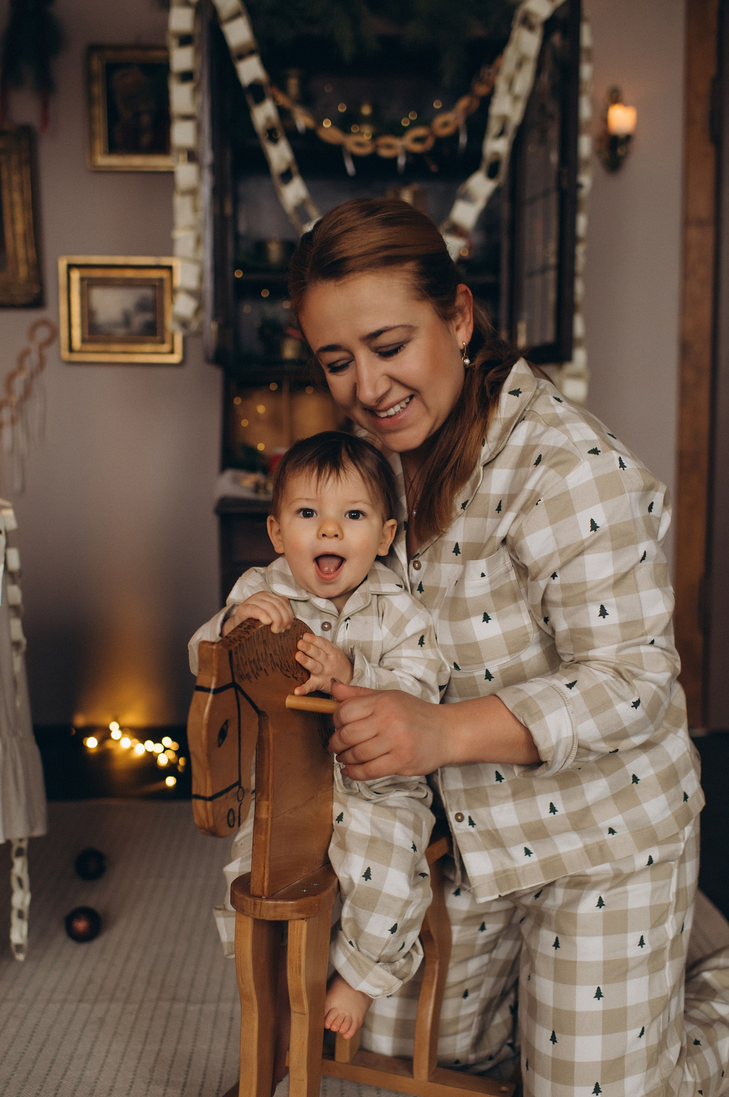 Перший тортик малюка, зйомка першого тортика Тернопіль, новорічна фотосесія, зйомка дня народження, сімейний фотограф Тернопіль, cakesmash. Сімейний, дитячий та індивідуальний фотограф в м. Тернопіль, м. Львів