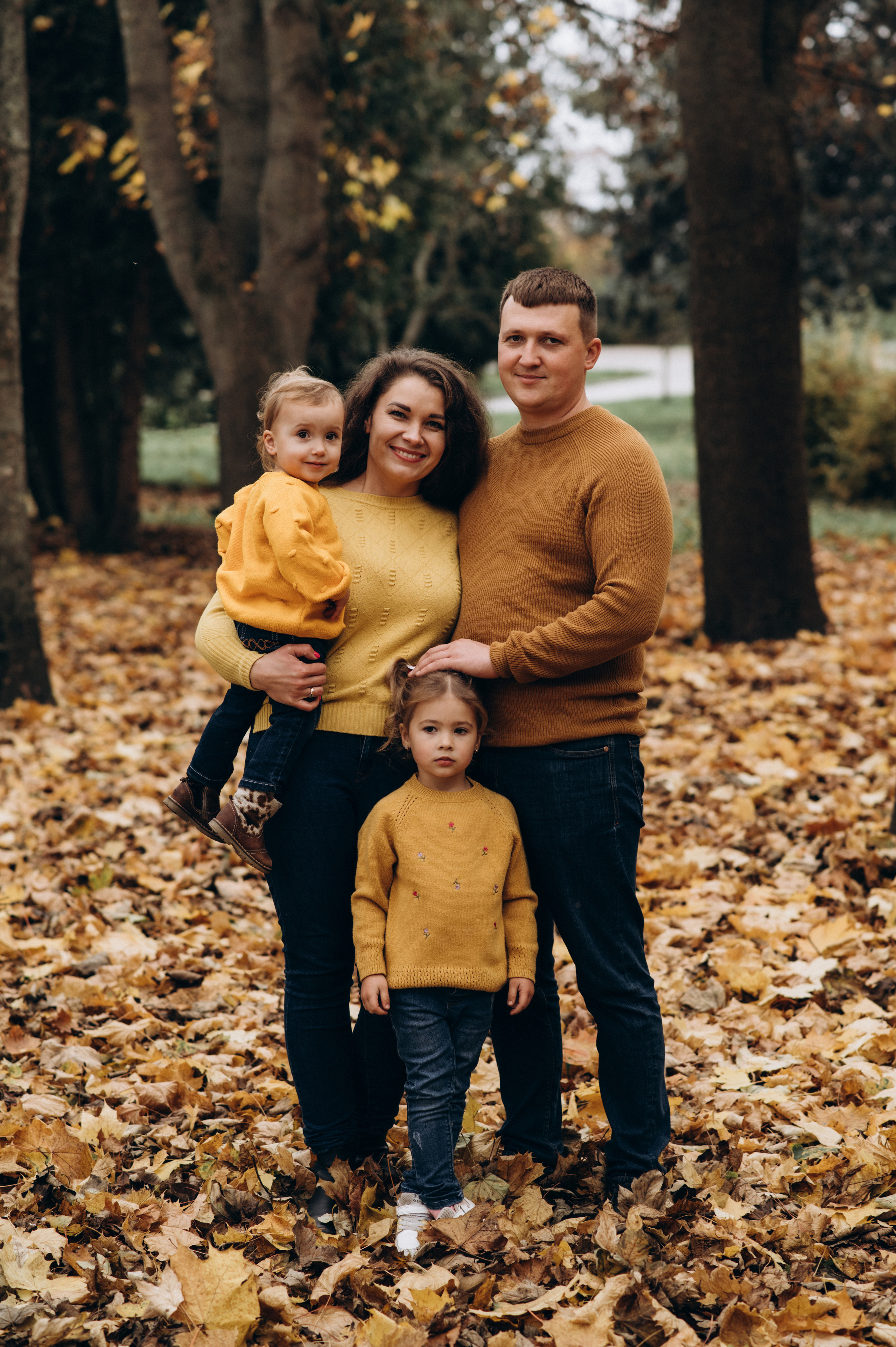 Осіння сімейна фотосесія. Сімейний, дитячий та індивідуальний фотограф в м. Тернопіль, м. Львів