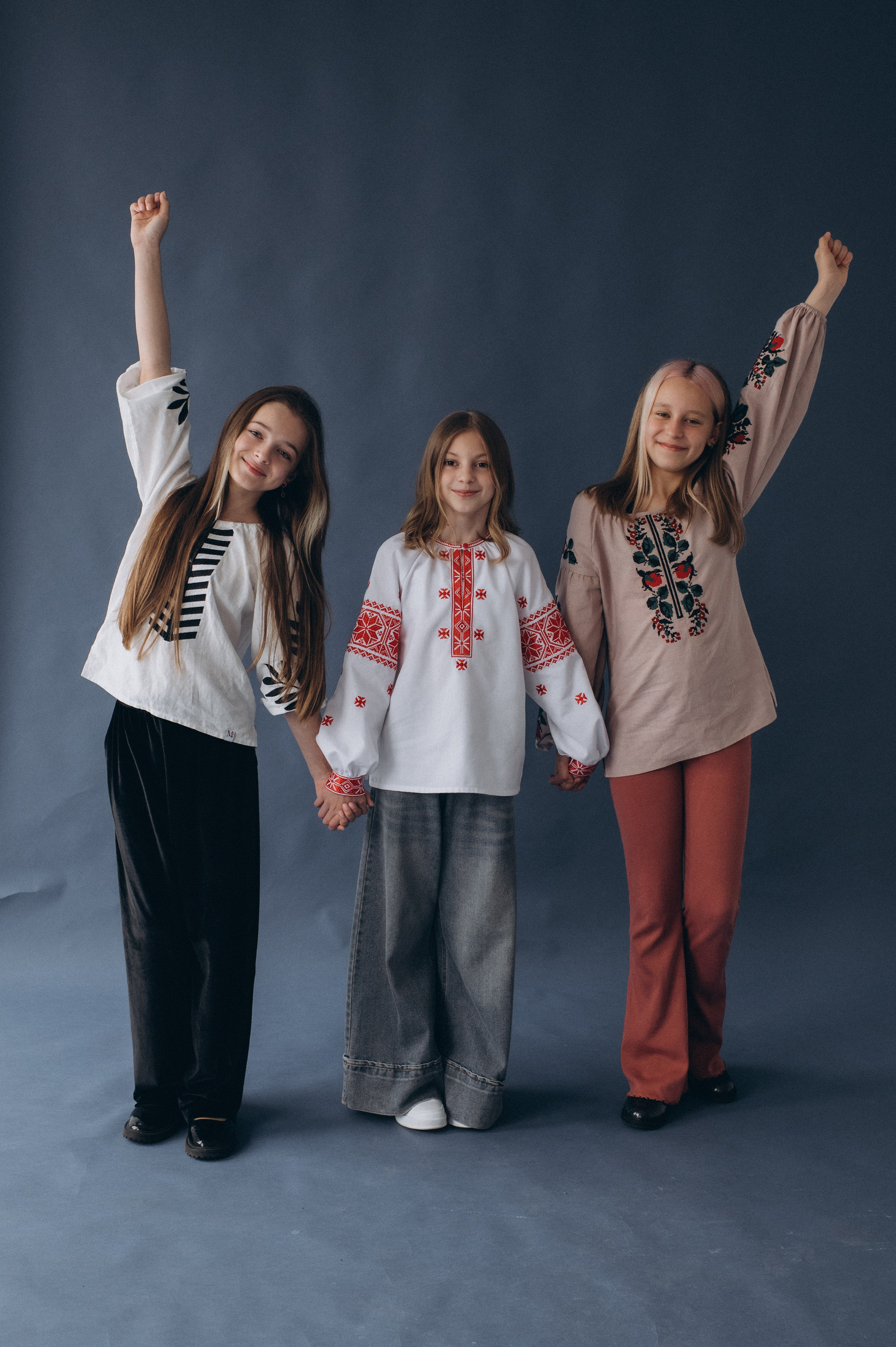 Шкільна фотосесія на віньєтки Тернопіль, фотосесія випускників Тернопіль, зйомка на віньєтки, шкільні фотоальбоми Тернопіль. Сімейний, дитячий та індивідуальний фотограф в м. Тернопіль, м. Львів