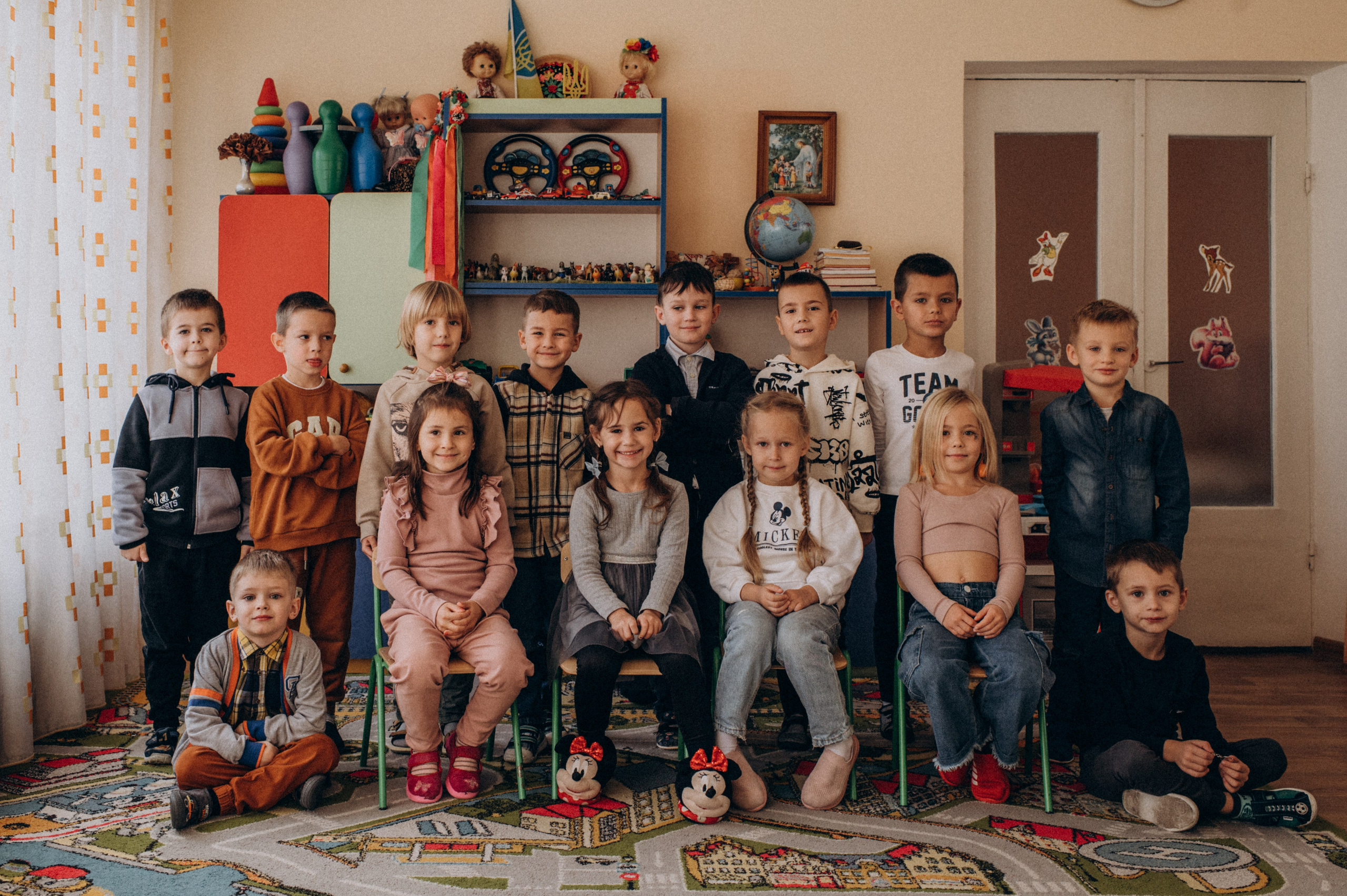 Фотосесія в дитячому садку, фотосесія на віньєтки, випускні фотоальбоми Тернопіль, шкільні фотоальбоми Тернопіль, зйомка випускного садочку. Сімейний, дитячий та індивідуальний фотограф в м. Тернопіль, м. Львів