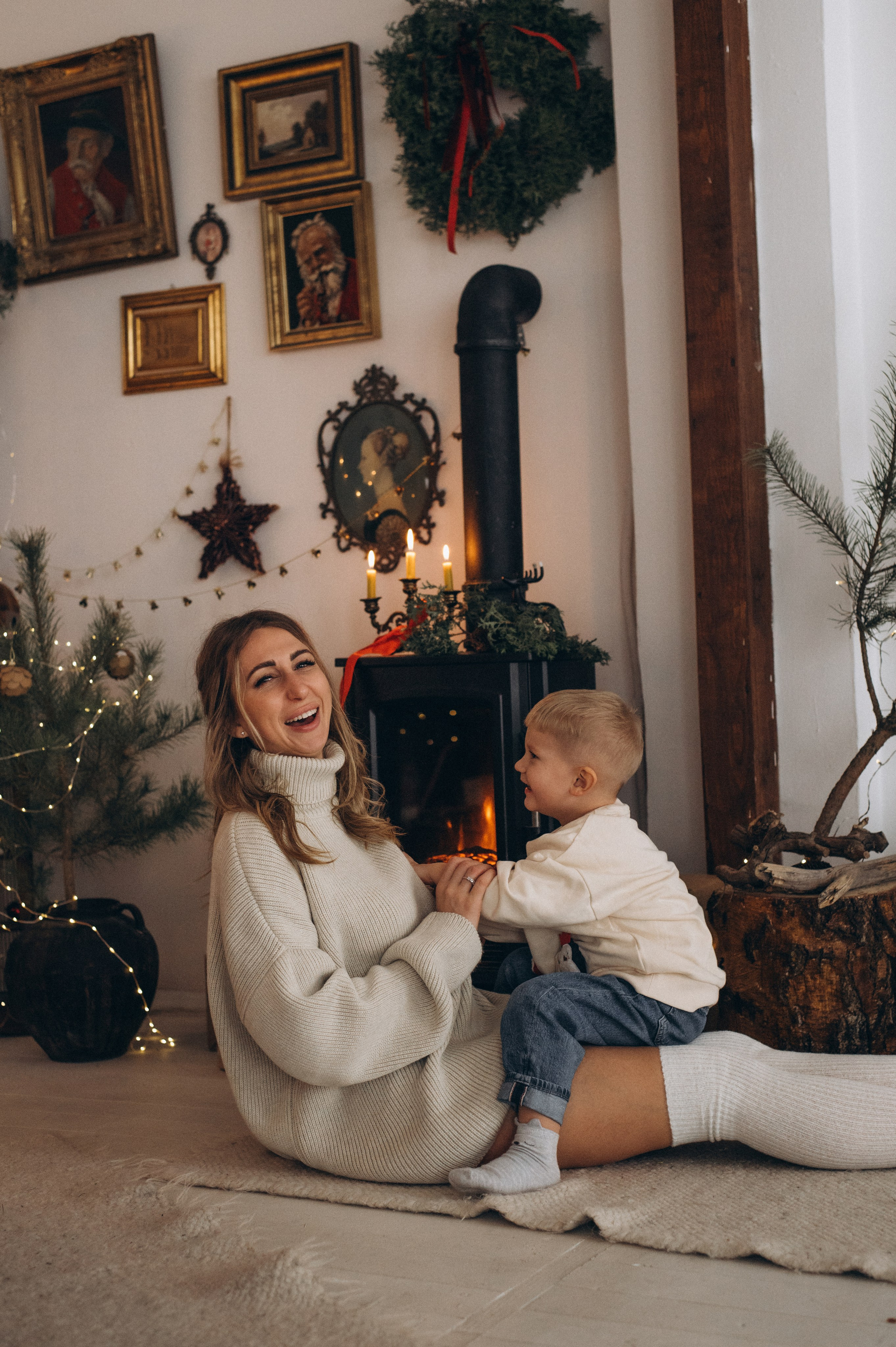 Новорічна сімейна фотосесія у студії Тернопіль, фотосесія мами та дитини, сімейний фотограф Тернопіль, новорічна зйомка. Сімейний, дитячий та індивідуальний фотограф в м. Тернопіль, м. Львів
