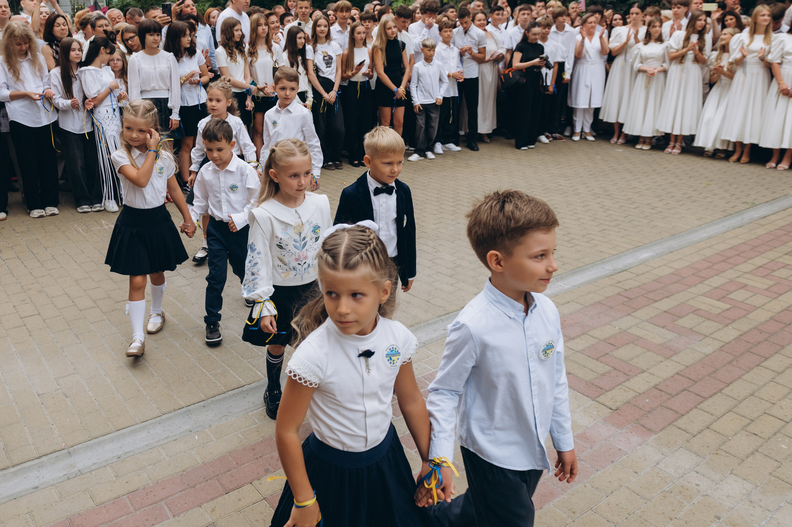 Перший дзвоник у Тернополі, фотосесія першокласників
