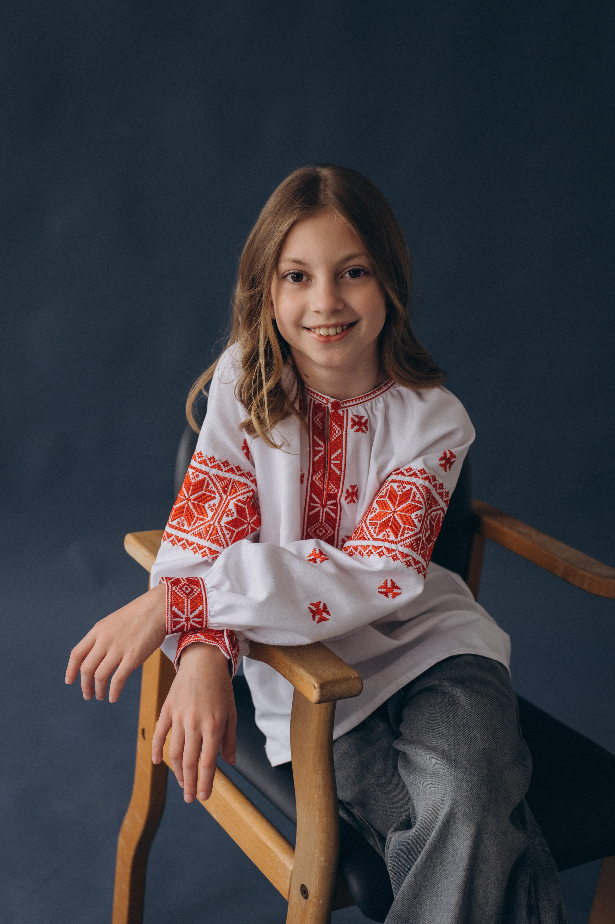 Шкільна фотосесія на віньєтки Тернопіль, фотосесія випускників Тернопіль, зйомка на віньєтки, шкільні фотоальбоми Тернопіль. Сімейний, дитячий та індивідуальний фотограф в м. Тернопіль, м. Львів