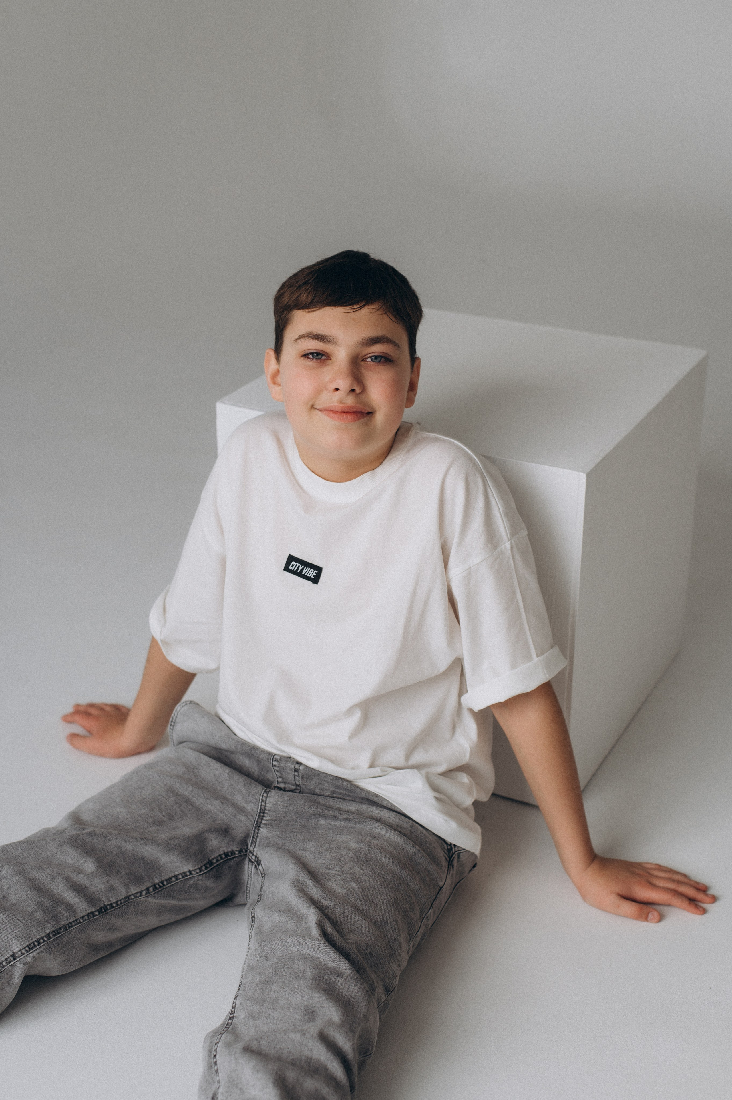 Шкільна фотосесія на віньєтки Тернопіль, шкільні альбоми, фотосесія випускників Тернопіль, випускний альбом, фотограф випускний Тернопіль. Сімейний, дитячий та індивідуальний фотограф в м. Тернопіль, м. Львів