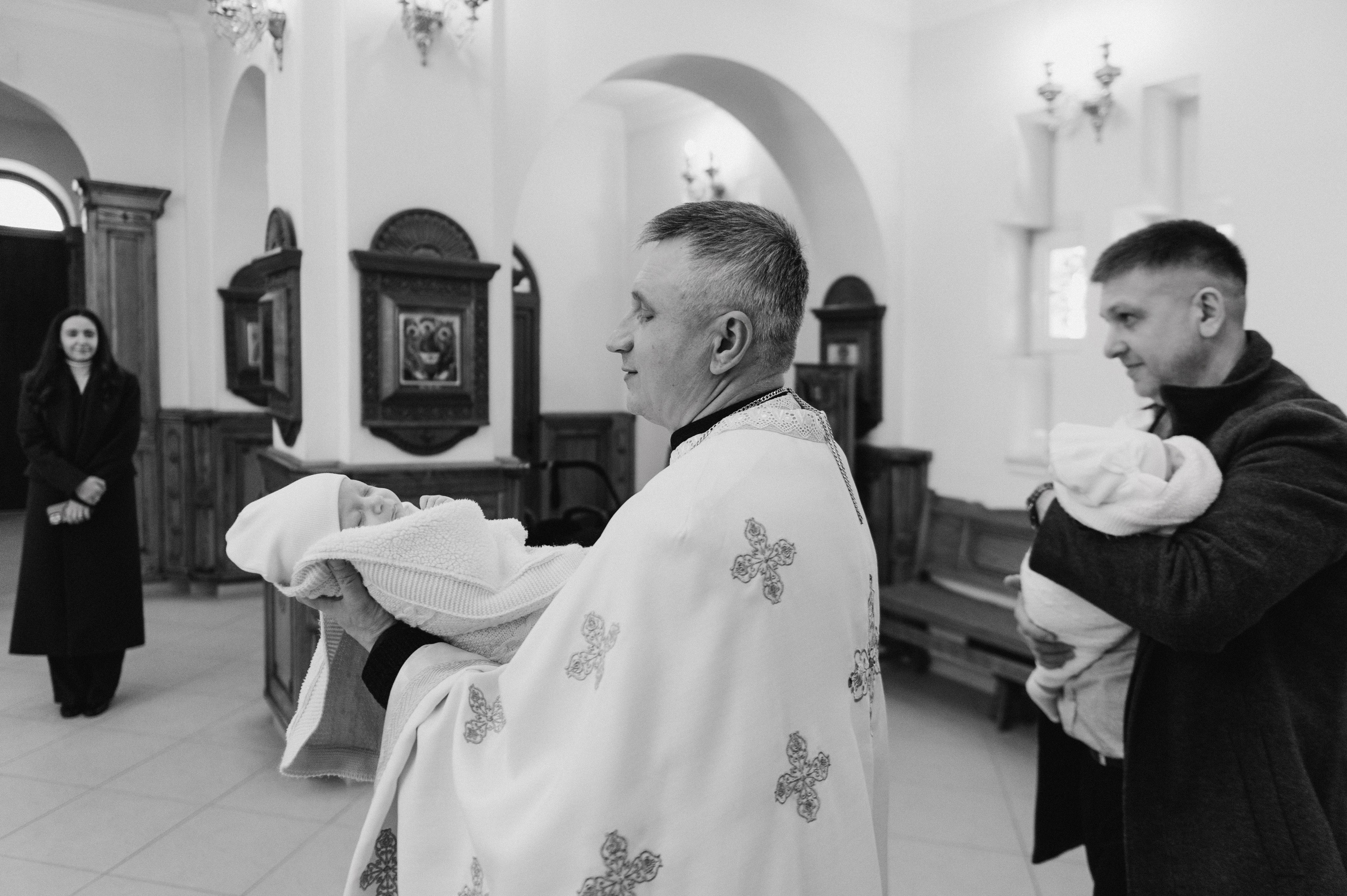 Фотосесія Хрещення Тернопіль, зйомка Хрестин Тернопіль, Храм Різдва Пресвятої Богородиці УГКЦ Тернопіль. Сімейний, дитячий та індивідуальний фотограф в м. Тернопіль, м. Львів