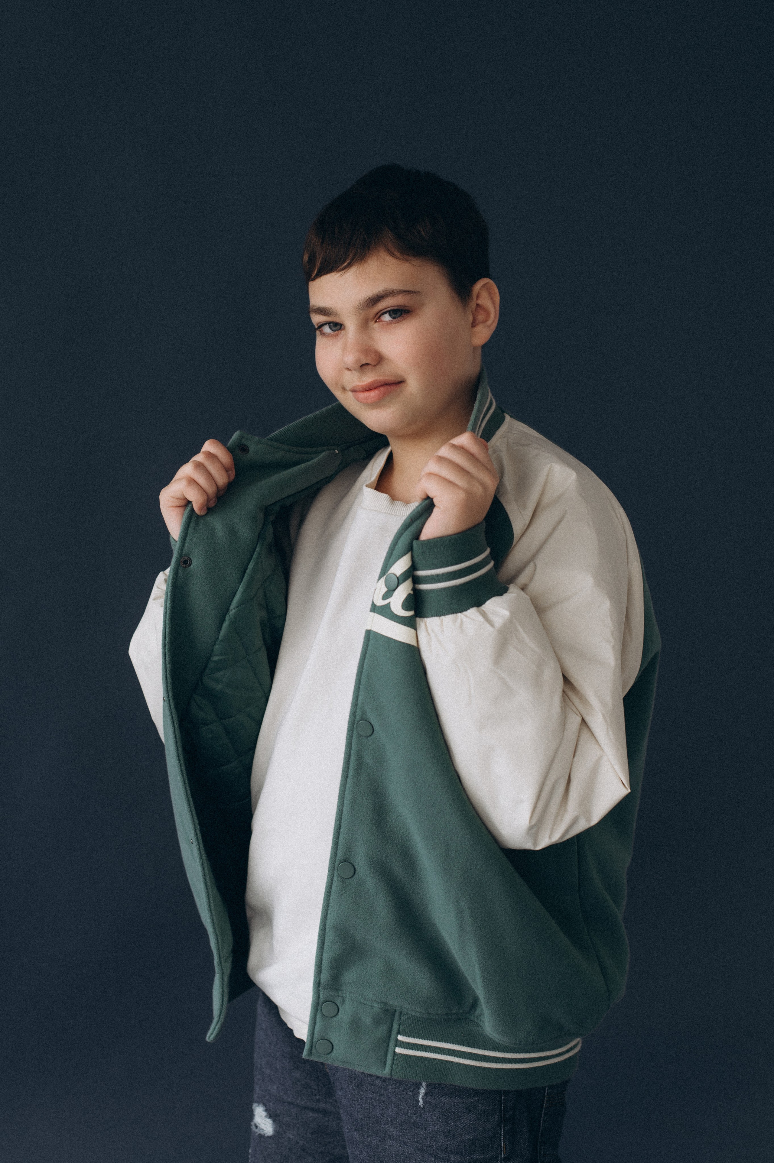 Шкільна фотосесія на віньєтки Тернопіль, шкільні альбоми, фотосесія випускників Тернопіль, випускний альбом, фотограф випускний Тернопіль. Сімейний, дитячий та індивідуальний фотограф в м. Тернопіль, м. Львів