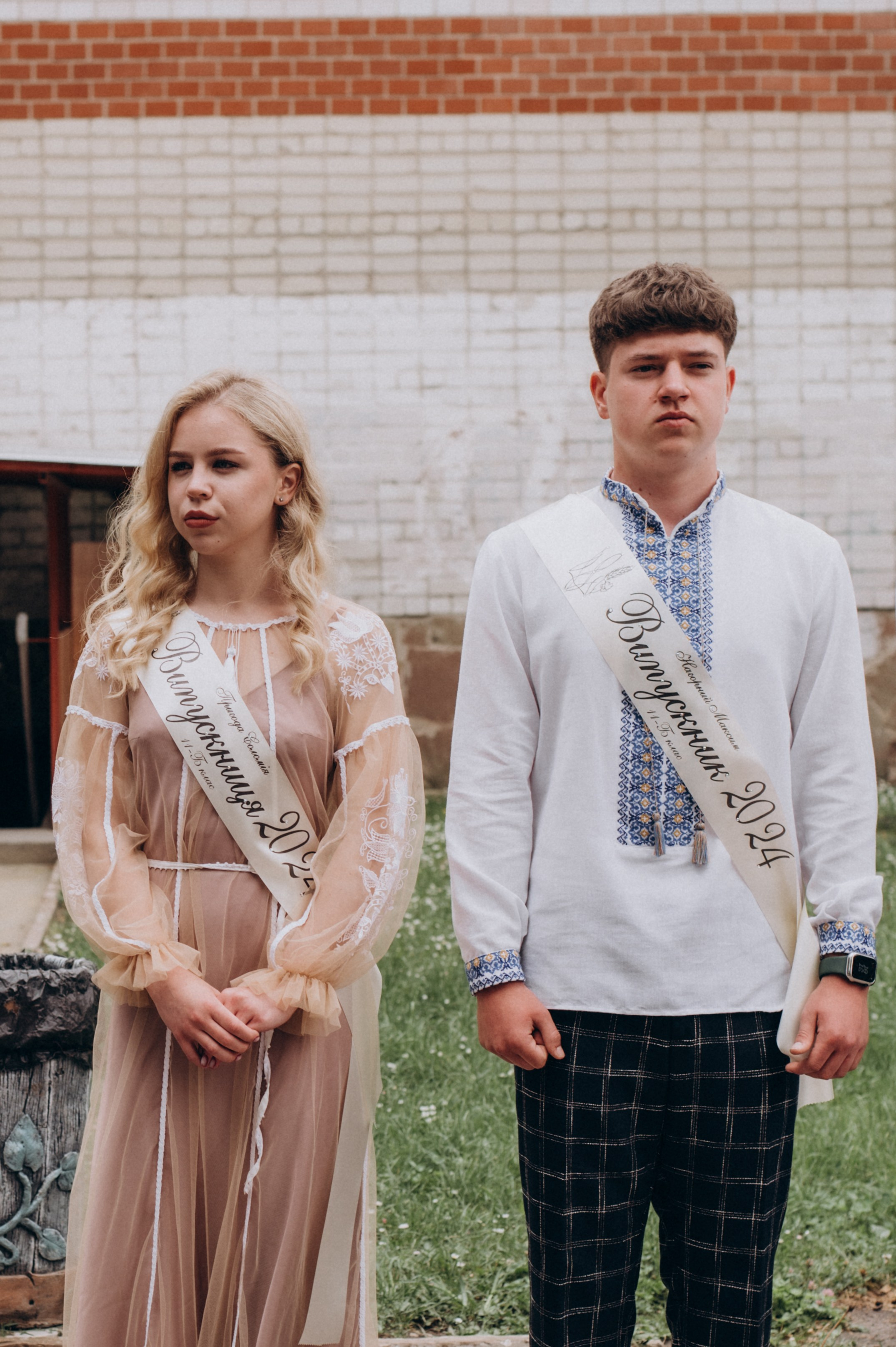 Фотосесія останнього дзвоника, фотосесія випускників Тернопіль, випускний 2024. Сімейний, дитячий та індивідуальний фотограф в м. Тернопіль, м. Львів