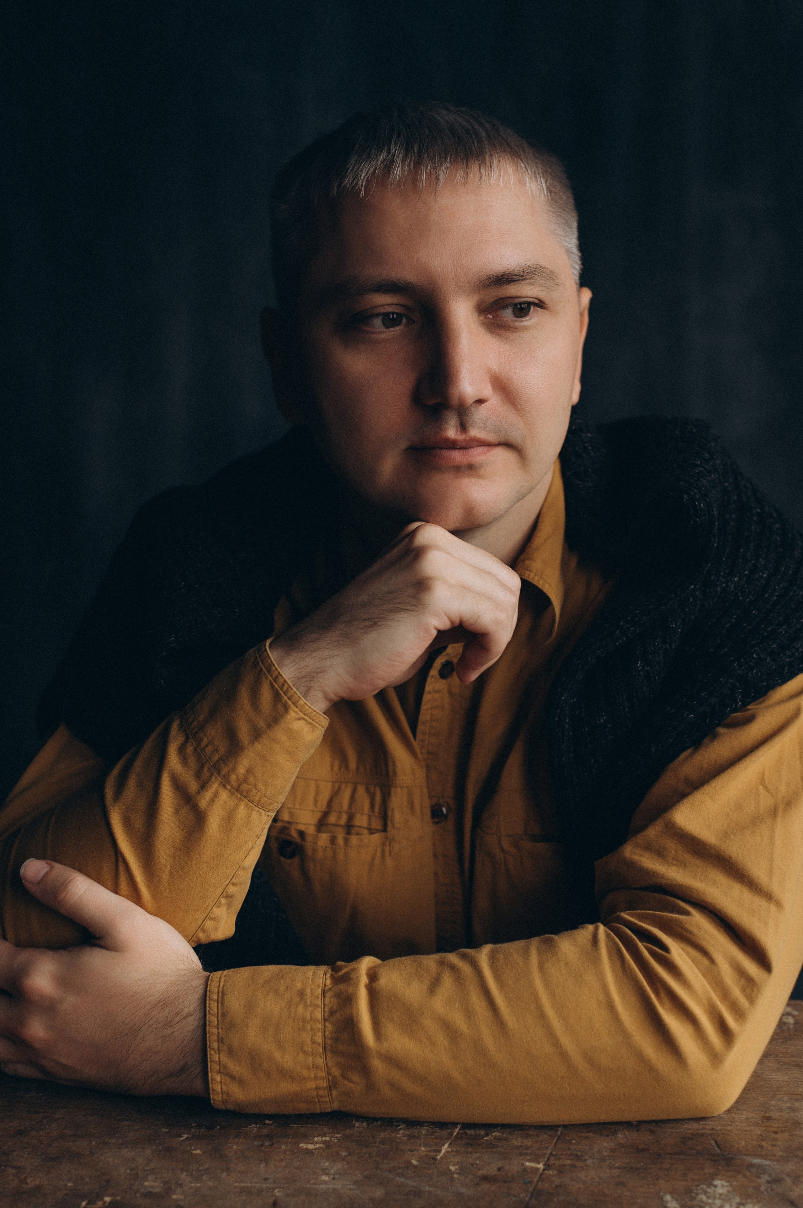 Портретна фотосесія чоловіків, чоловічий портрет, індивідуальна фотосесія Тернопіль, портретний фотограф Тернопіль. Сімейний, дитячий та індивідуальний фотограф в м. Тернопіль, м. Львів