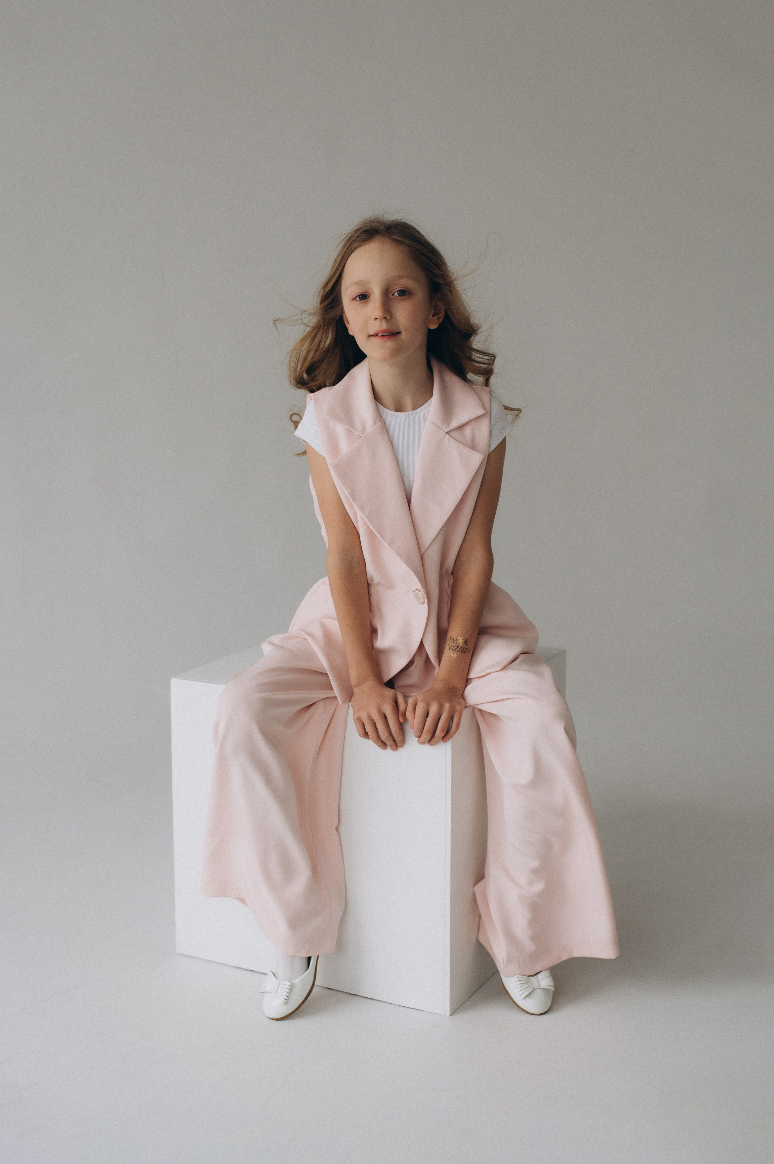 Шкільна фотосесія на віньєтки Тернопіль, шкільні альбоми, фотосесія випускників Тернопіль, випускний альбом, фотограф випускний Тернопіль. Сімейний, дитячий та індивідуальний фотограф в м. Тернопіль, м. Львів