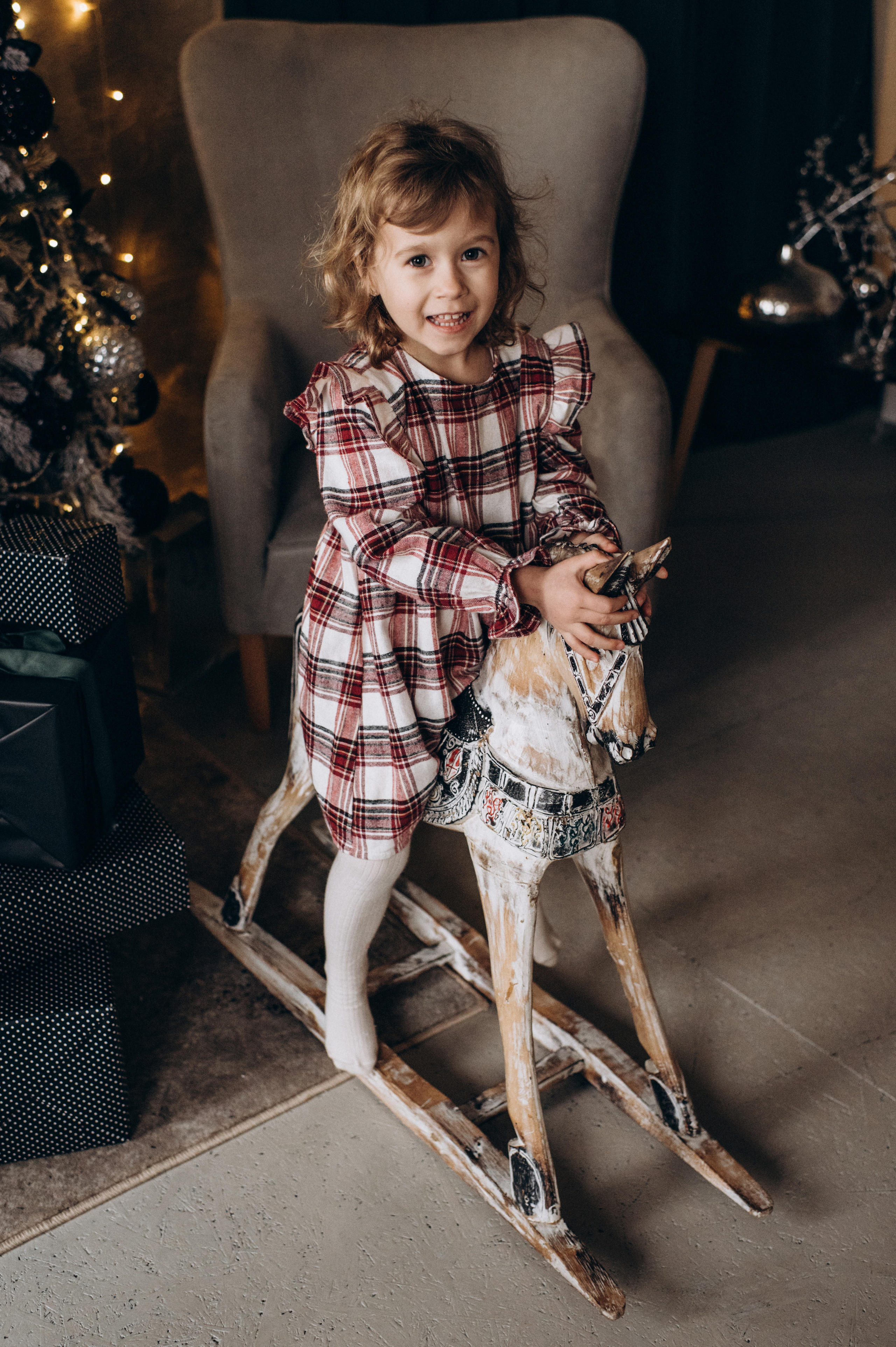 Новорічна сімейна зйомка у студії. Сімейний, дитячий та індивідуальний фотограф в м. Тернопіль, м. Львів