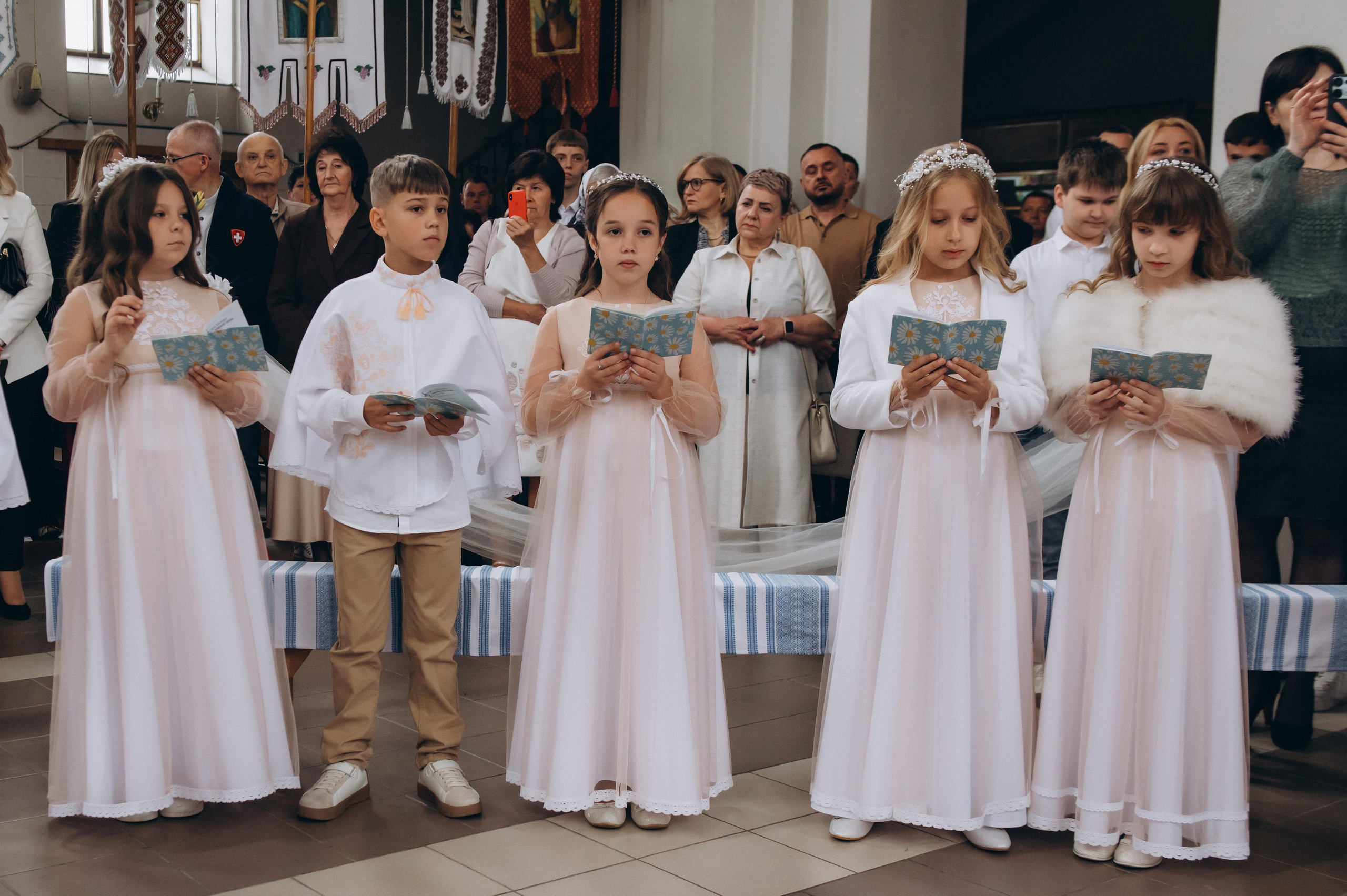 Фотосесія Причастя Тернопіль, зйомка Причастя, фотограф на Причастя Тернопіль, Причастя Львів, Причастя церква Михаїла Тернопіль. Сімейний, дитячий та індивідуальний фотограф в м. Тернопіль, м. Львів